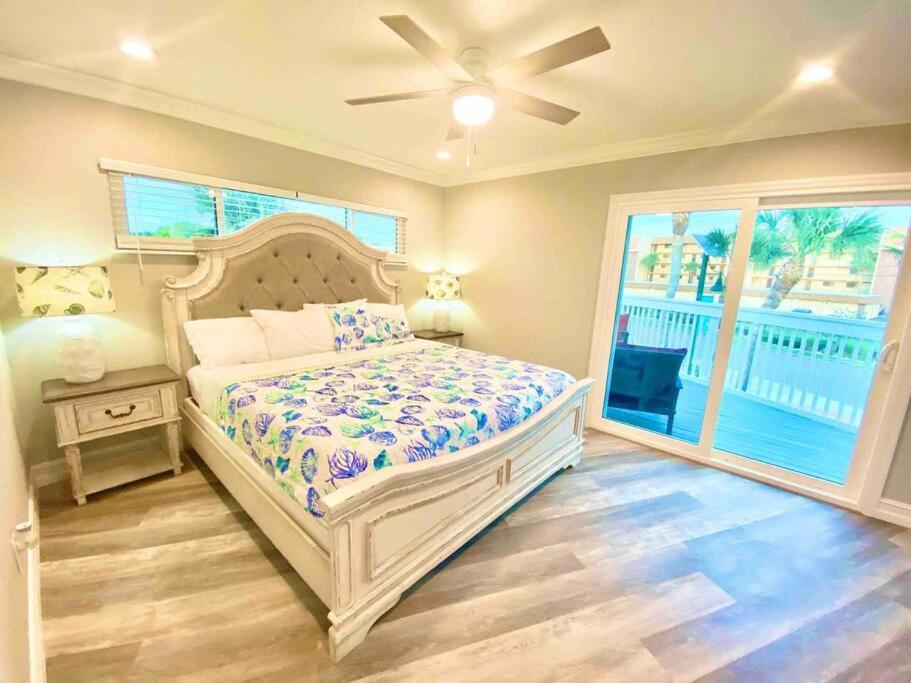 Four-Bedroom House photo 1