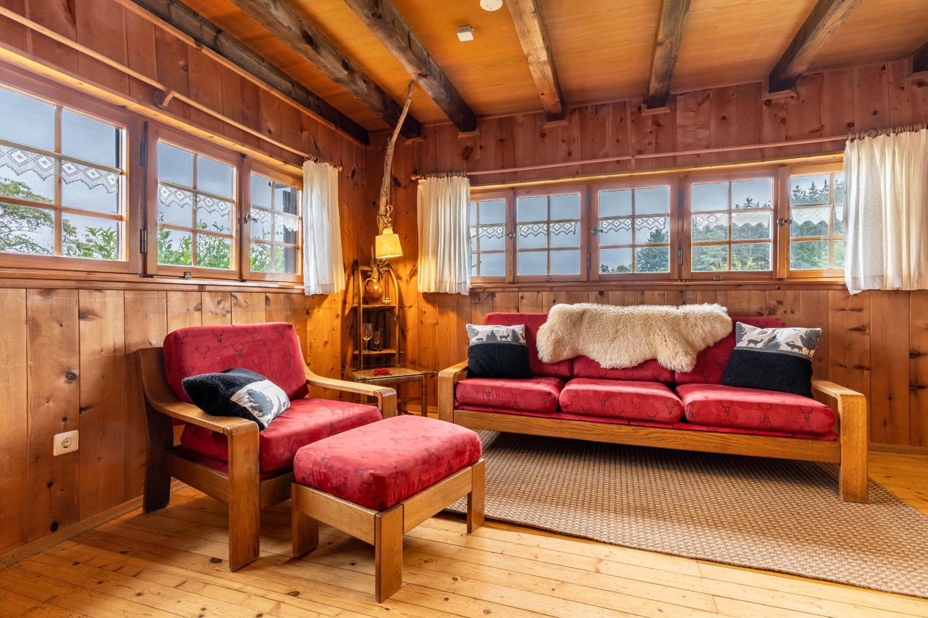 One-Bedroom House photo 1