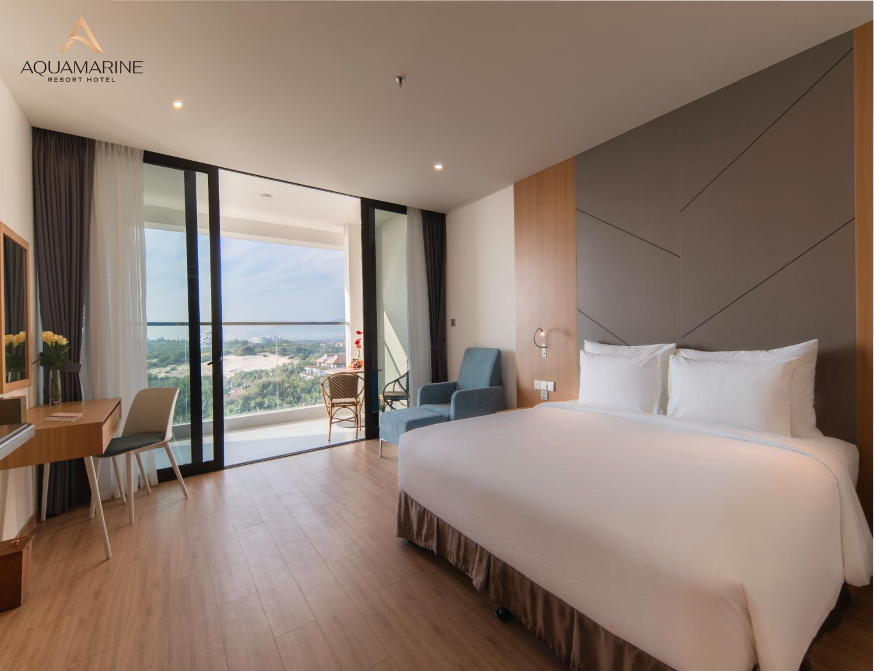 Deluxe Double Balcony with Ocean View - Photo 5