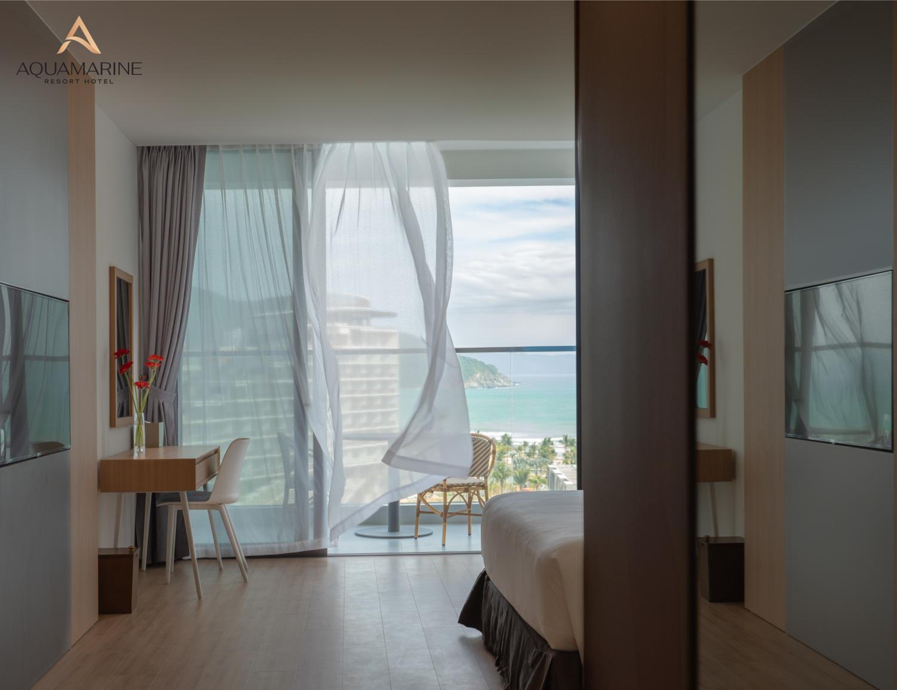 Deluxe Double Balcony with Ocean View - Photo 18