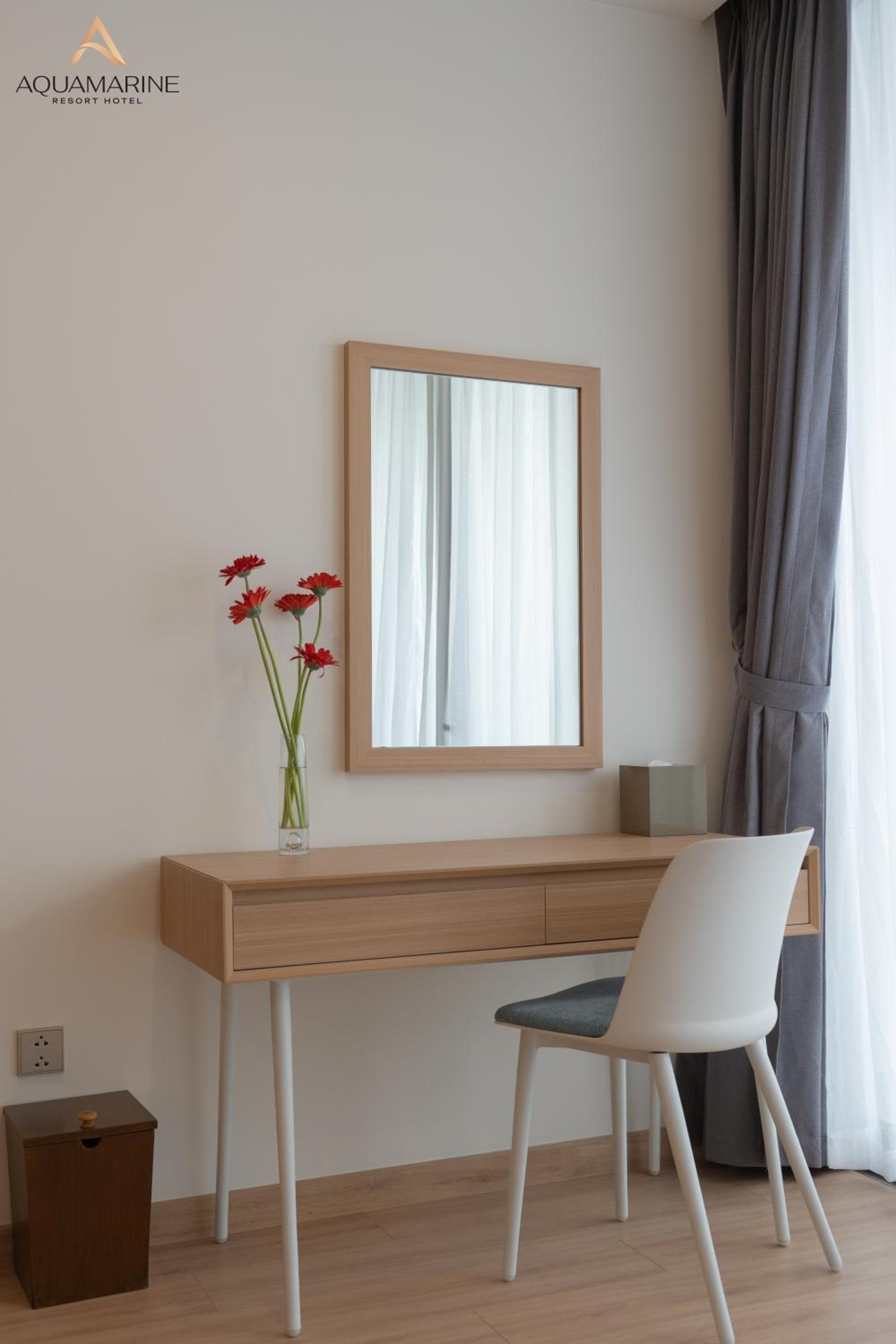 Deluxe Double Balcony with Ocean View - Photo 19
