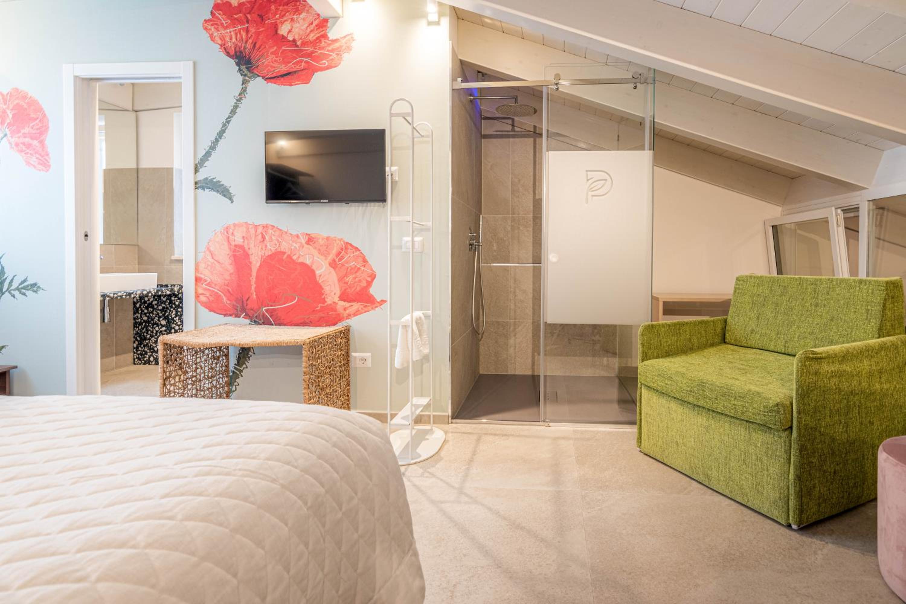 Quadruple Room - Photo 1