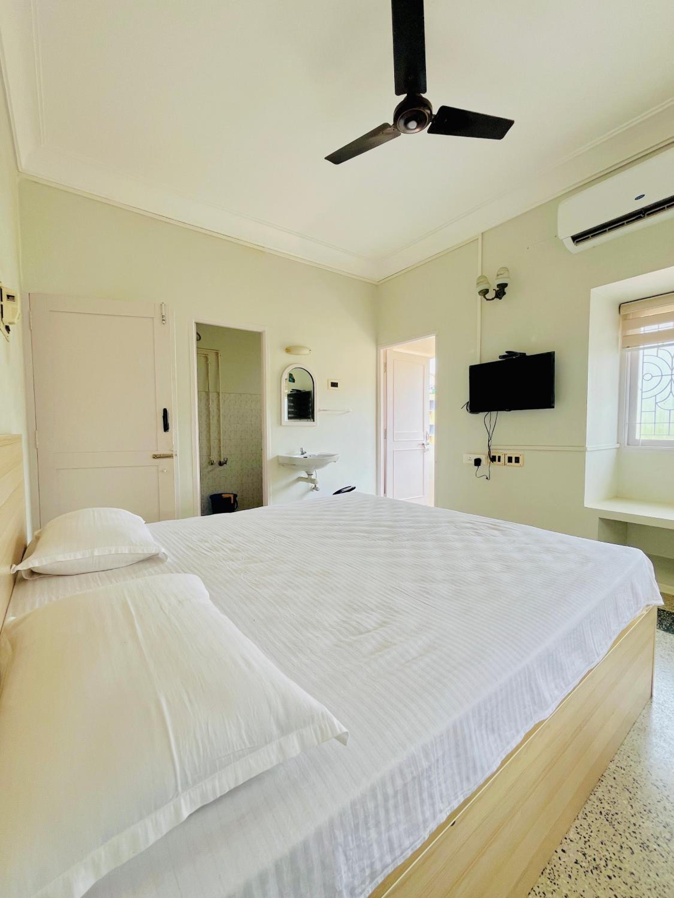 Suite With Balcony photo 2