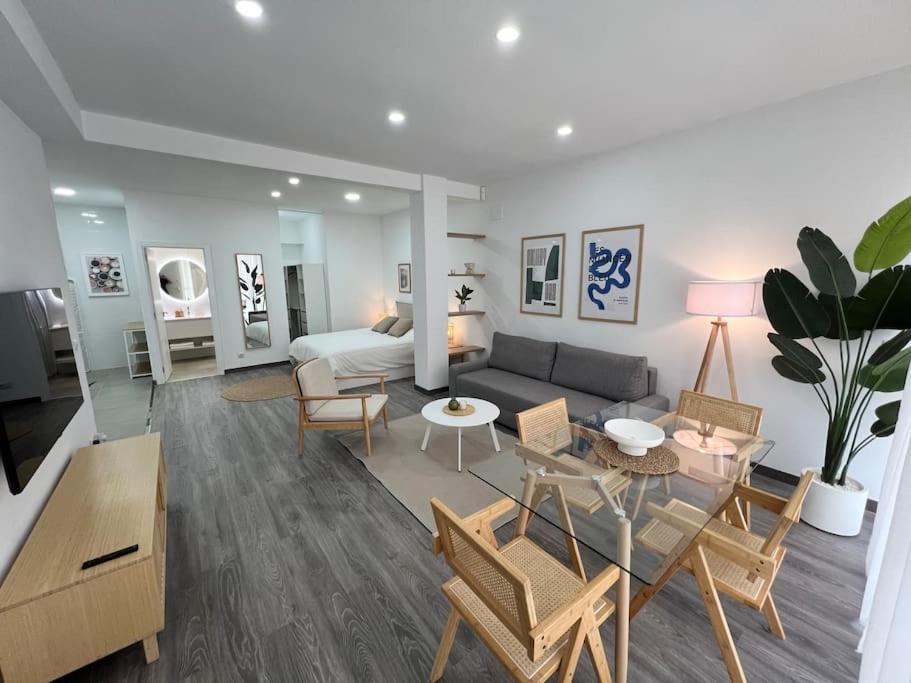 Apartamento Estudio con Cama Queen