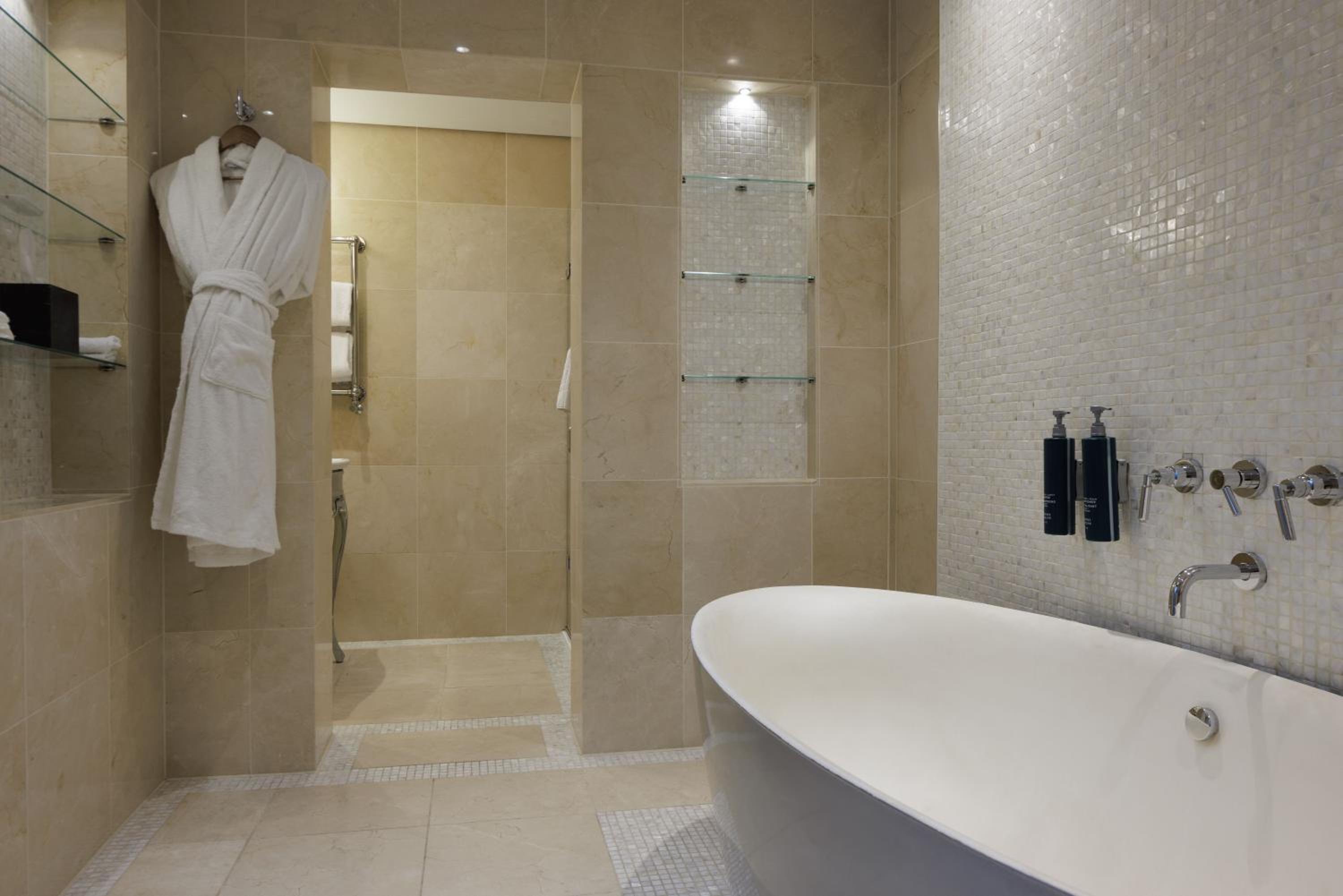 King Junior Suite - Photo 10
