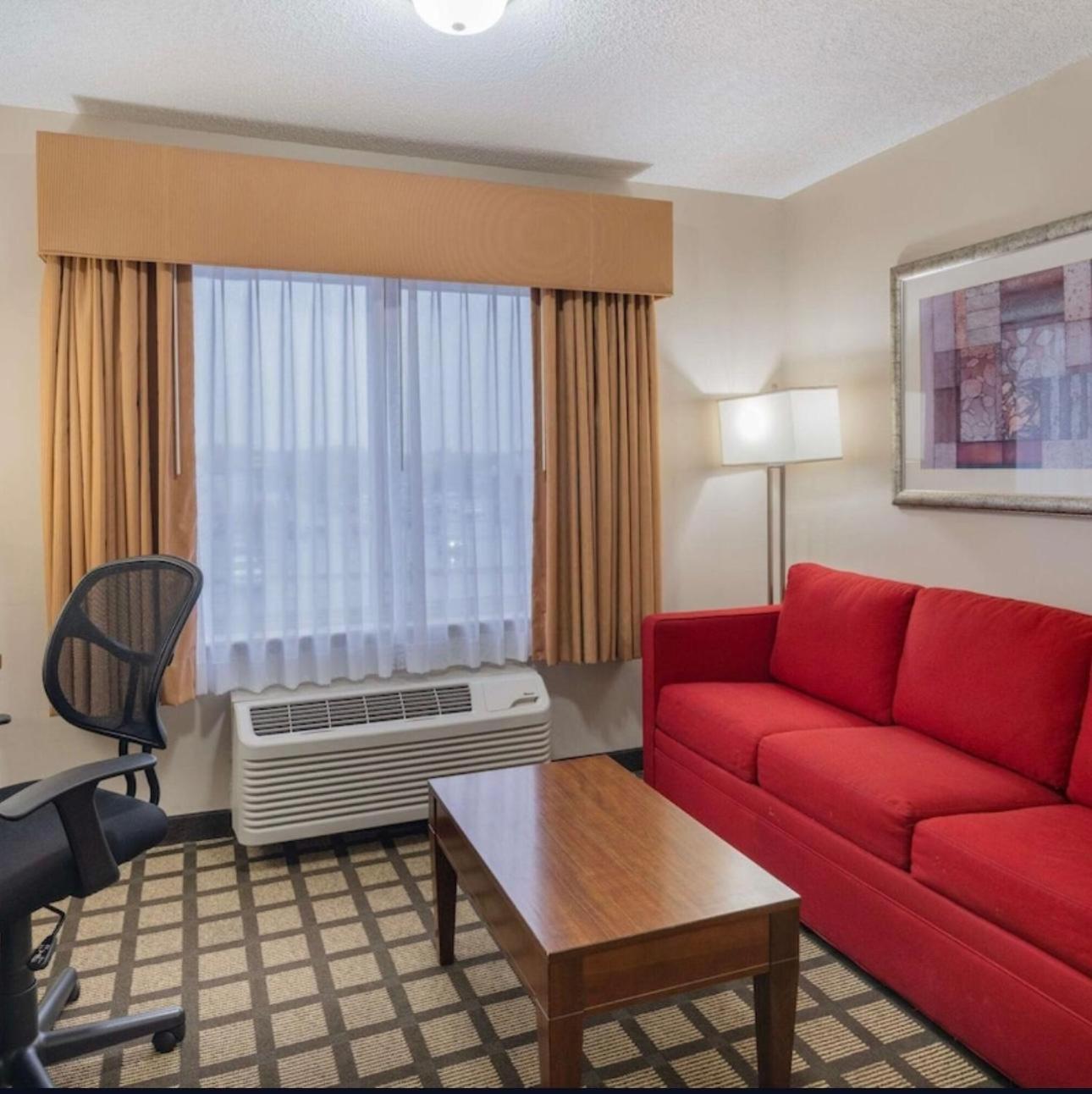 Studio King Suite - Non-Smoking - Photo 1