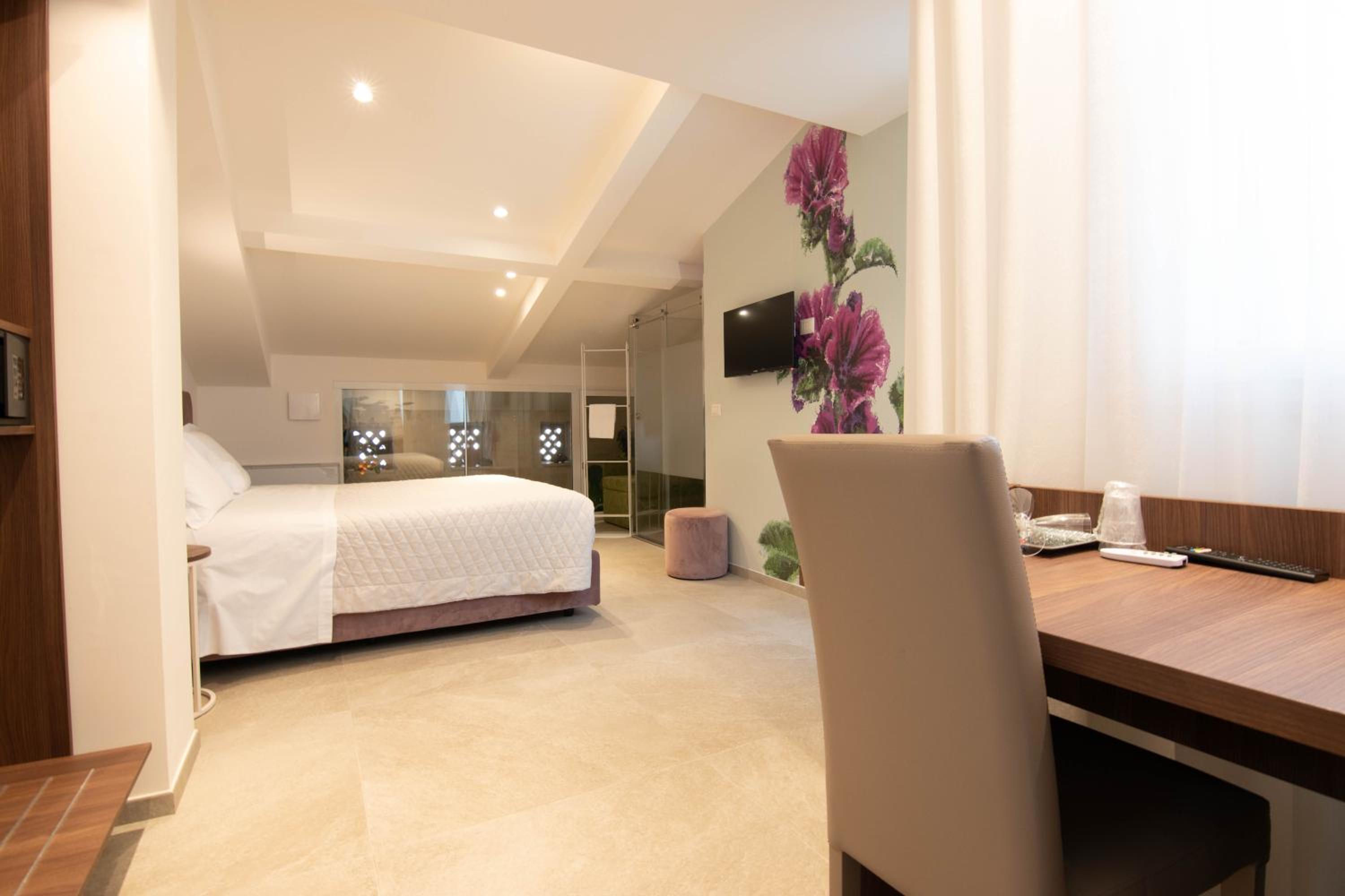 Triple Room - Photo 1