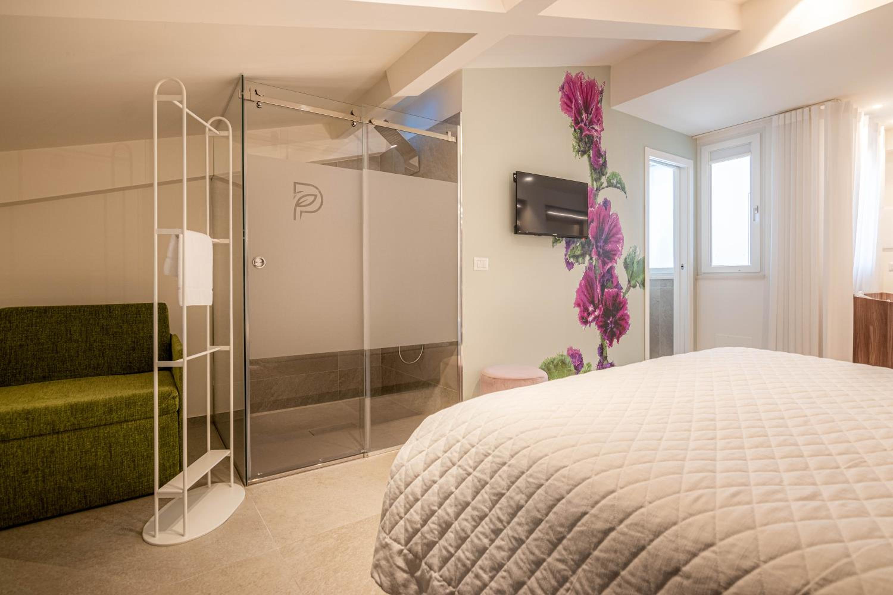 Triple Room - Photo 13