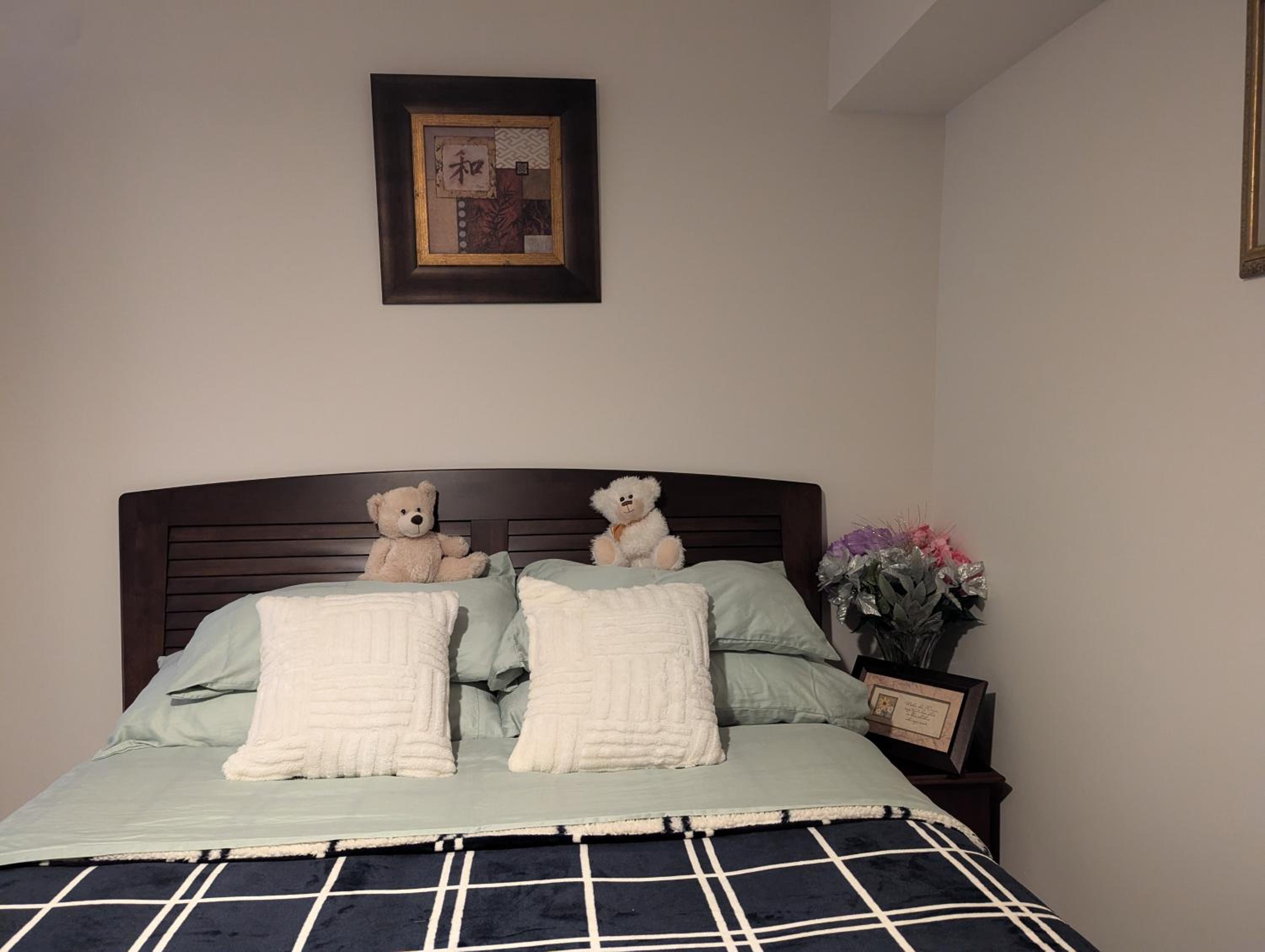 Deluxe Queen Suite