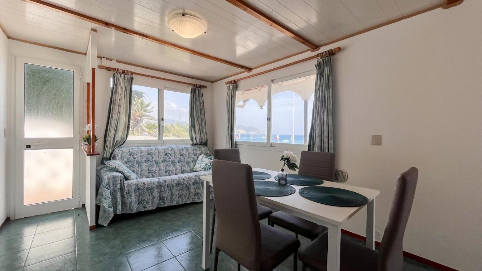 Bungalow - Beach Front