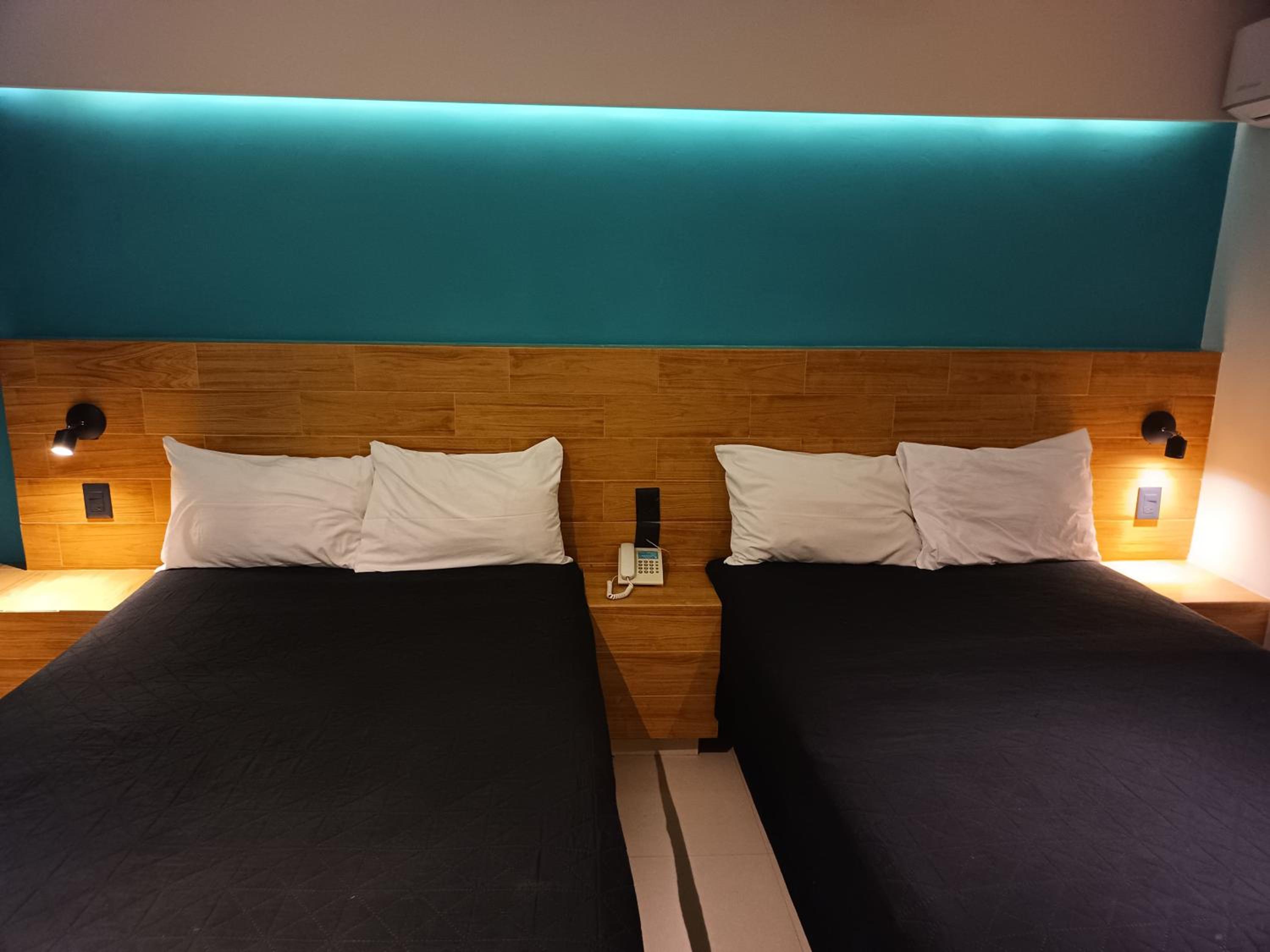 Standard Double Room - Photo 22