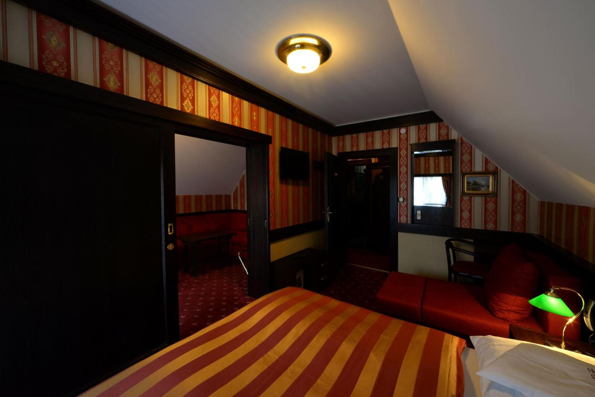 Suite with Balcony photo 3
