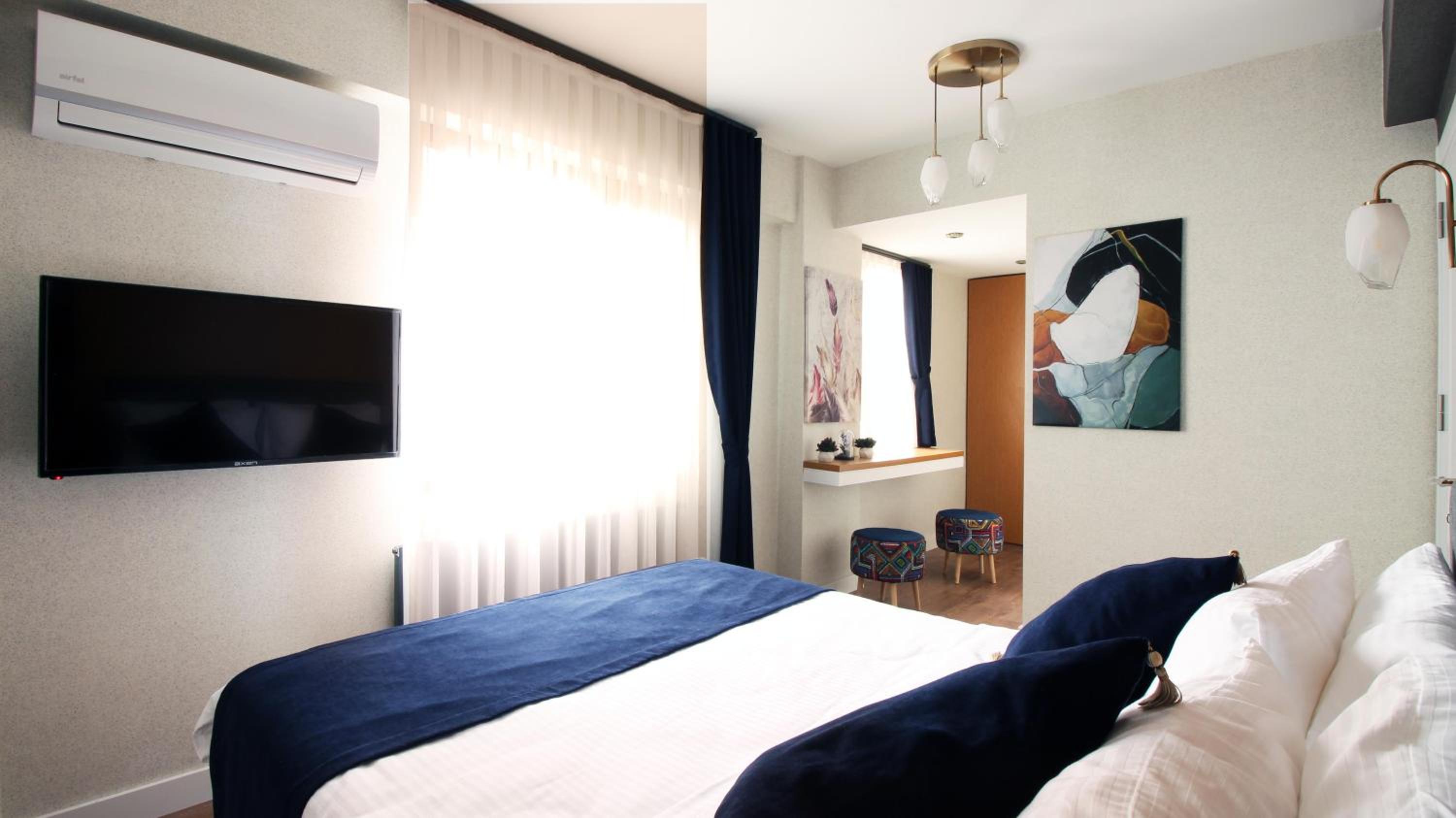 One-Bedroom Premium Apartment photo 2