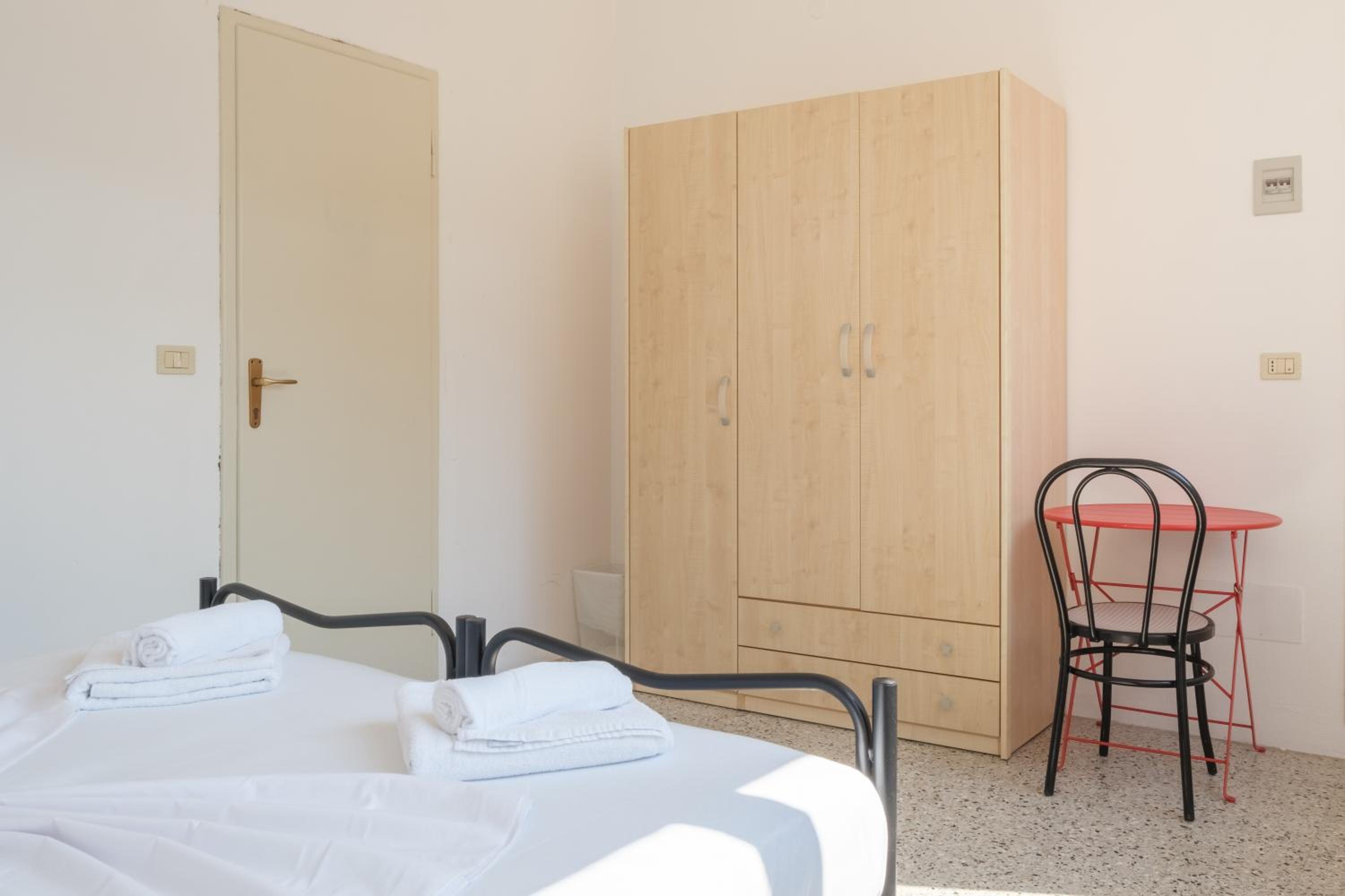 Standard Double or Twin Room photo 2