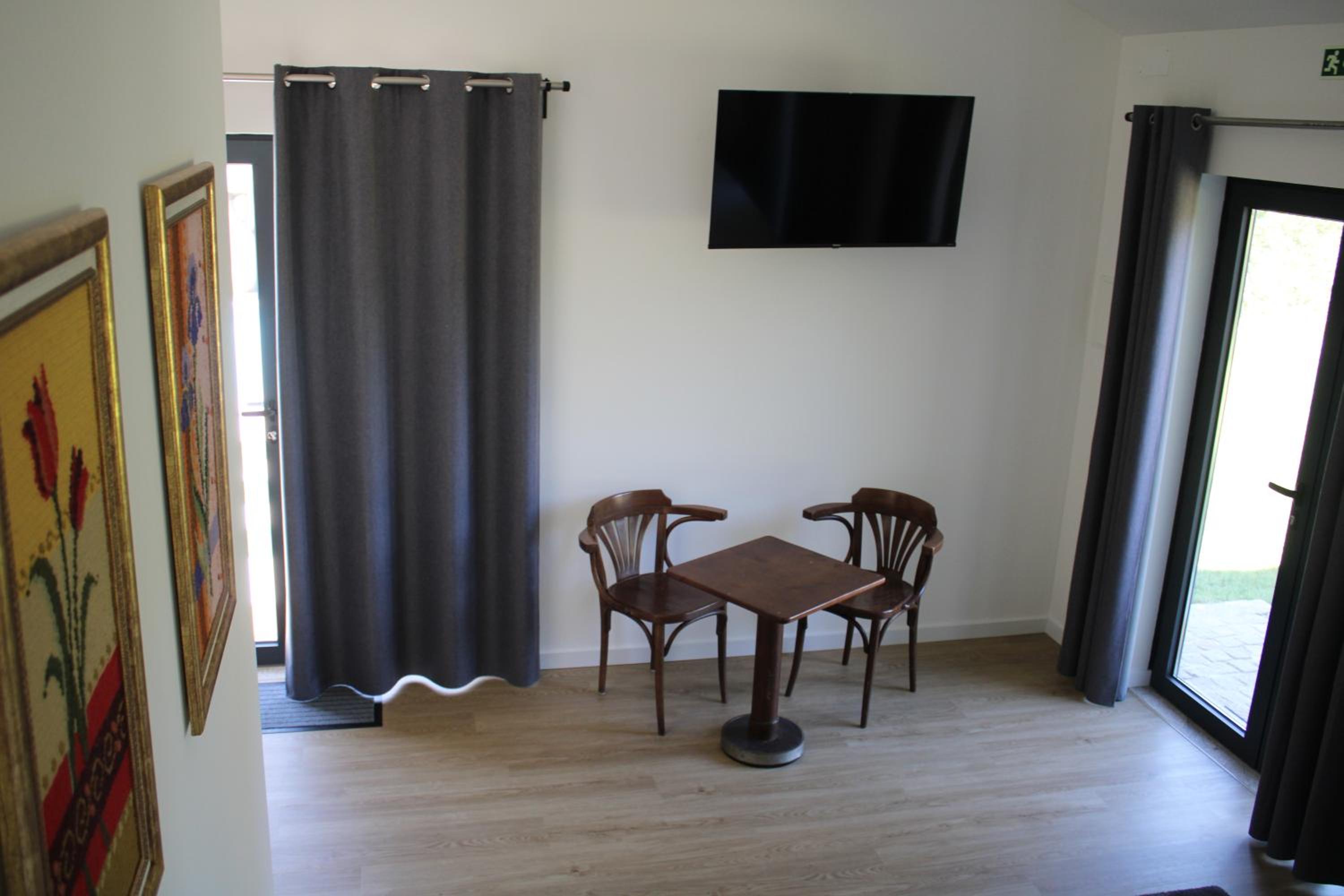 Double Room - Disability Access photo 3