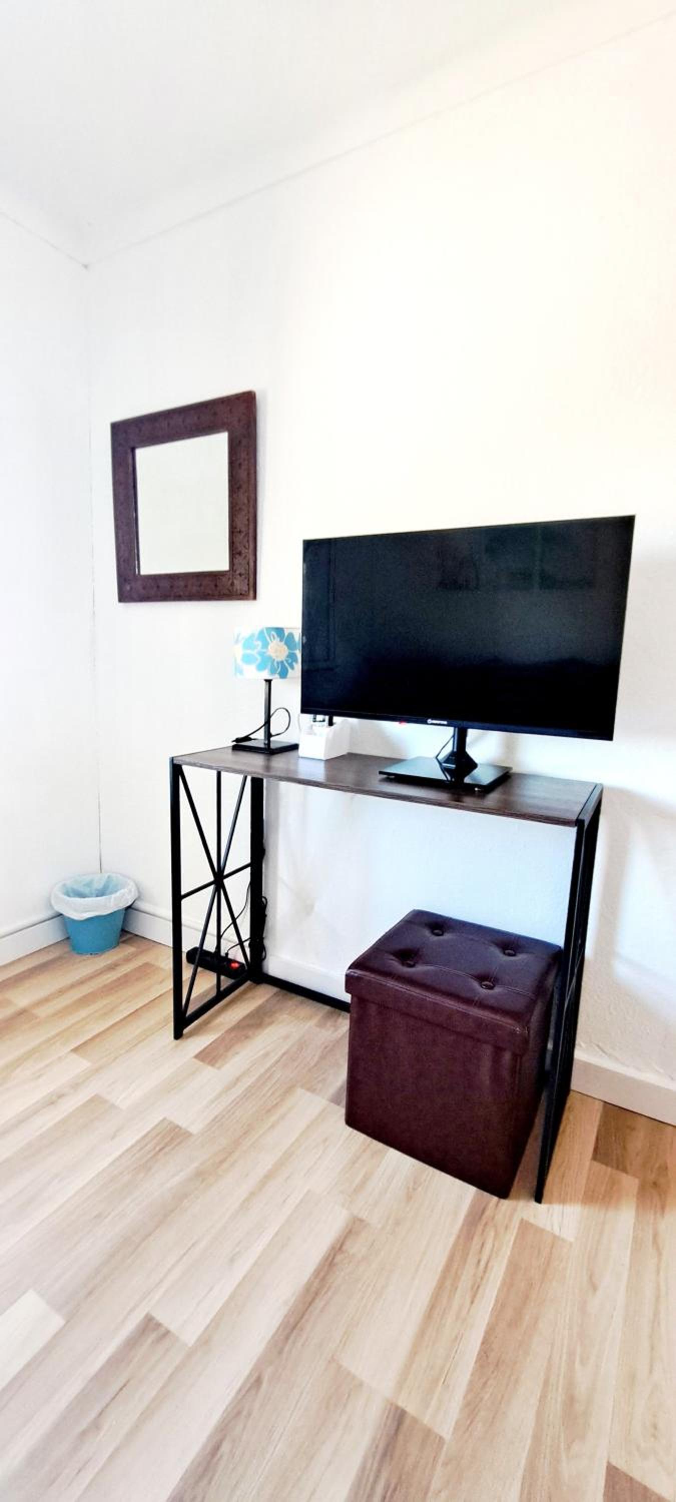 Quadruple Room with Mountain View - Photo 11