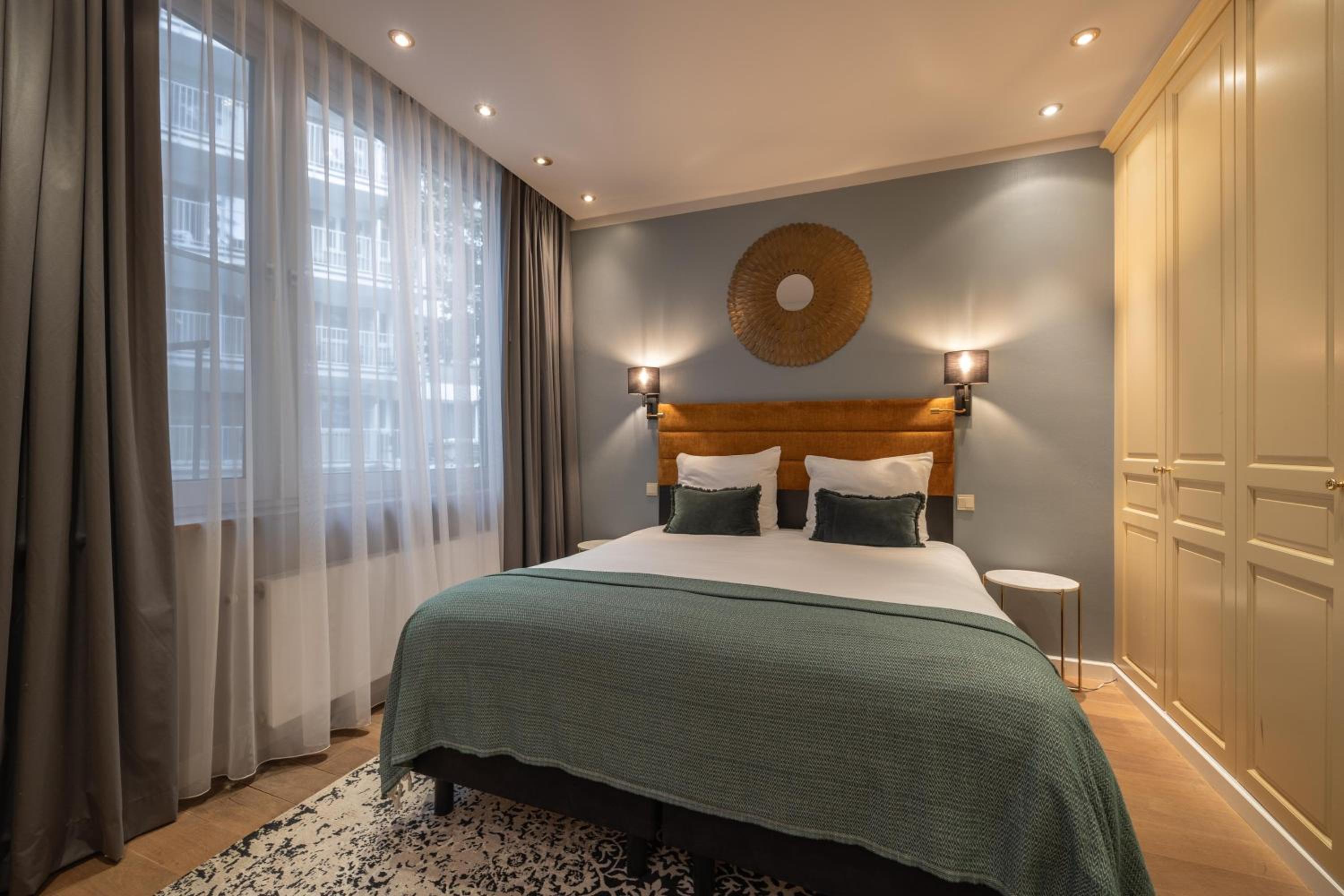 2-Bedroom Apartment 1 King Bed 1 Twin Bed