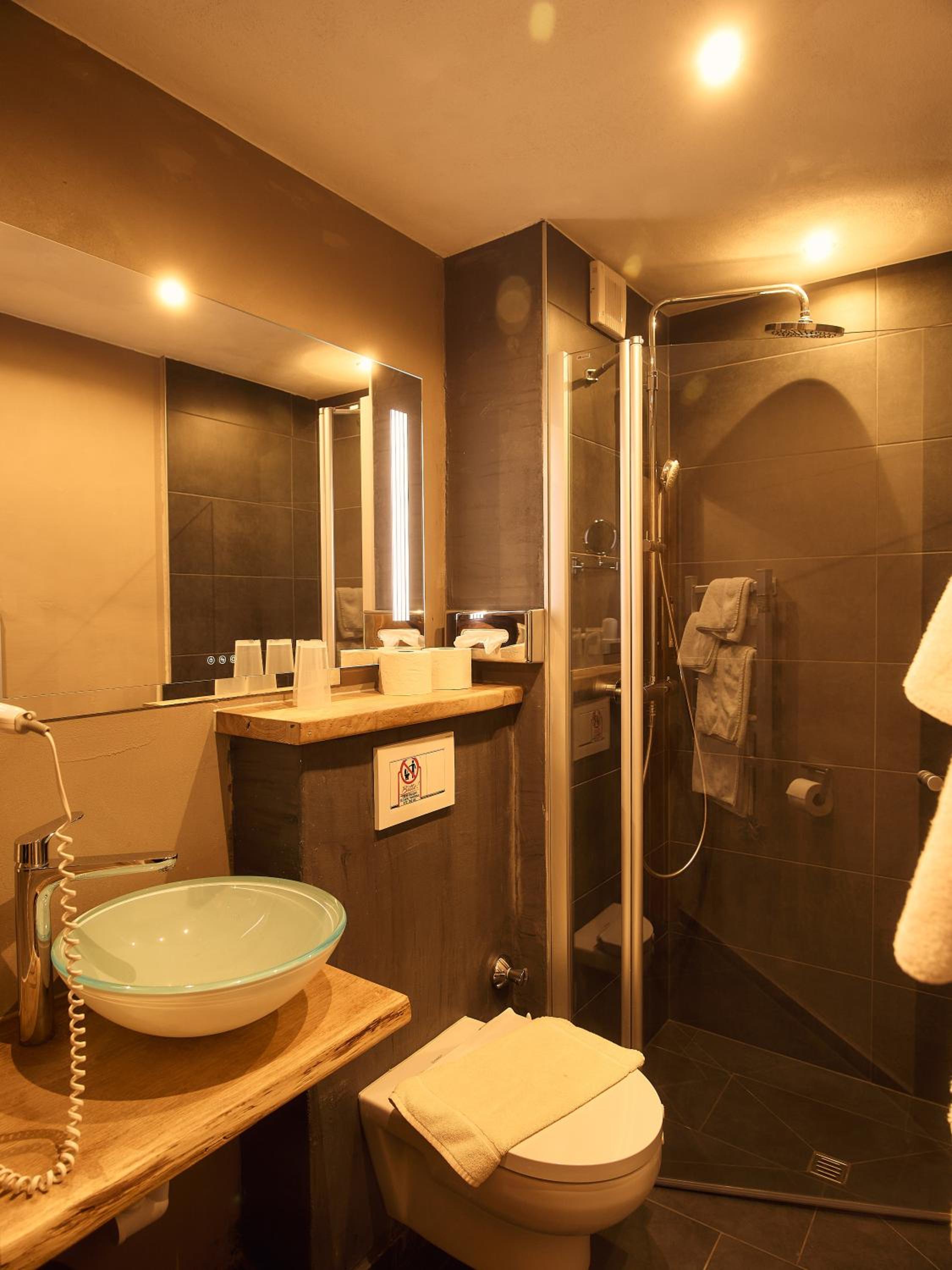 Twin Room - Photo 5