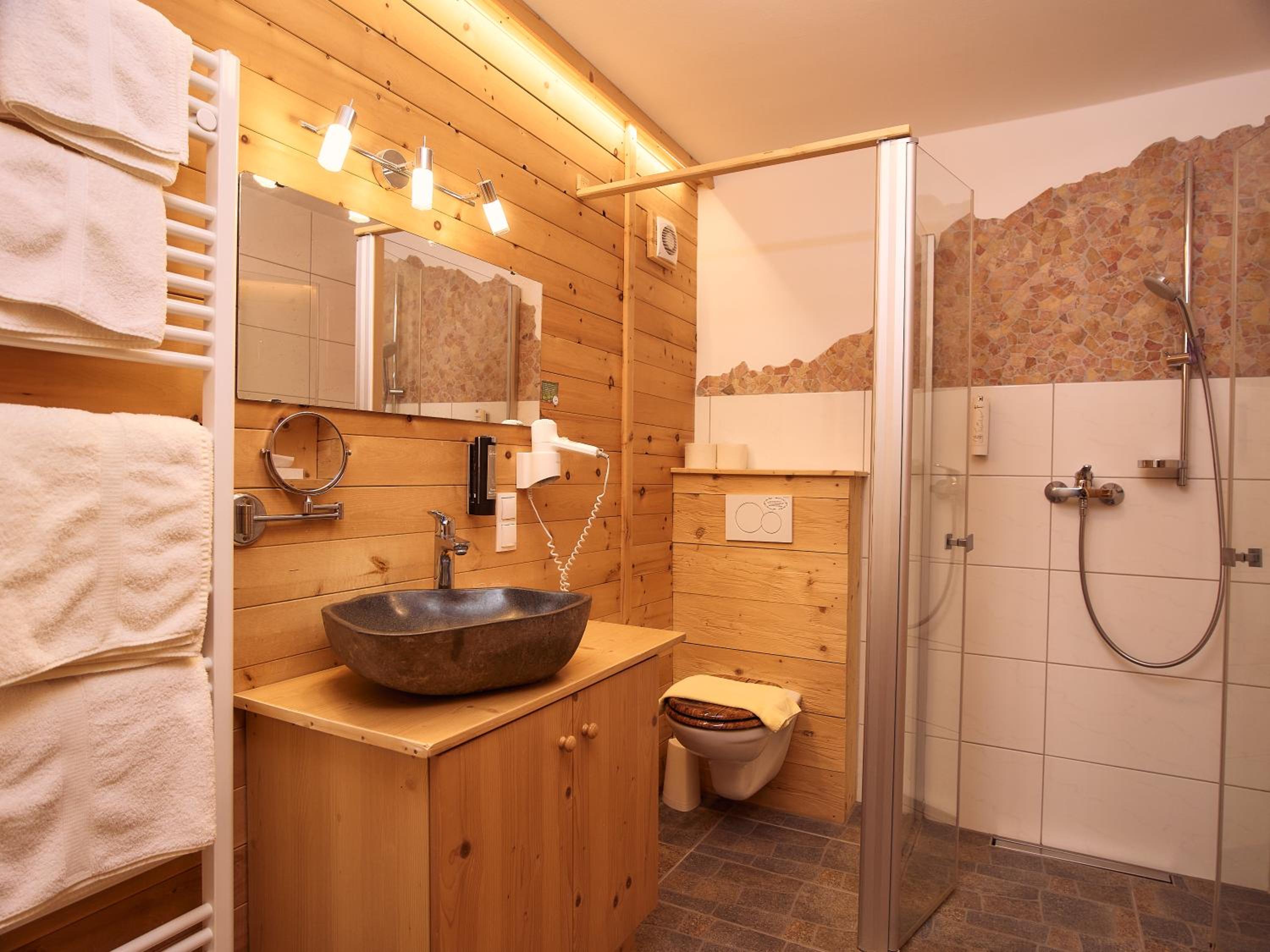 Double Room - Photo 14