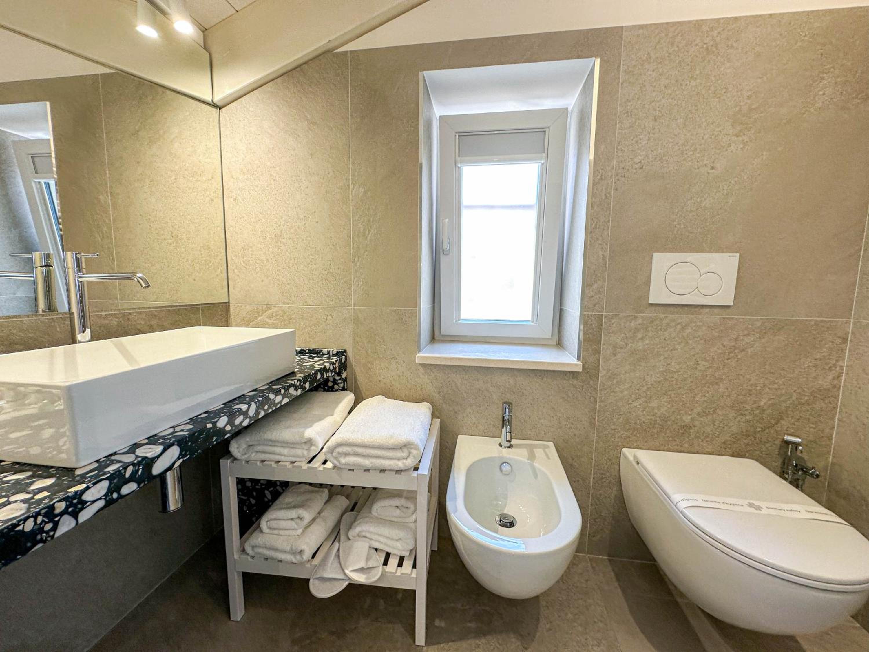 Junior Suite - Photo 24