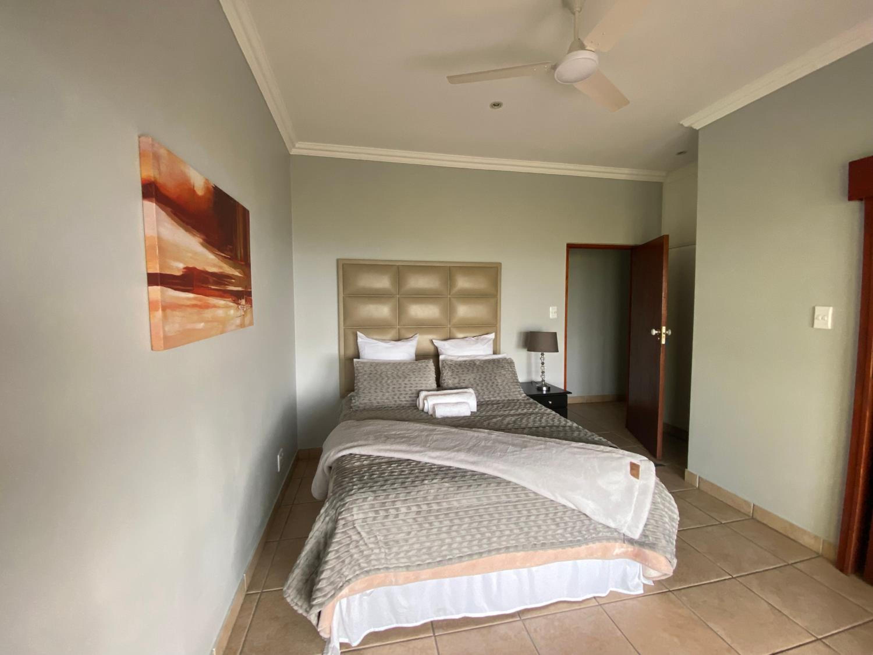 Four-Bedroom House photo 1