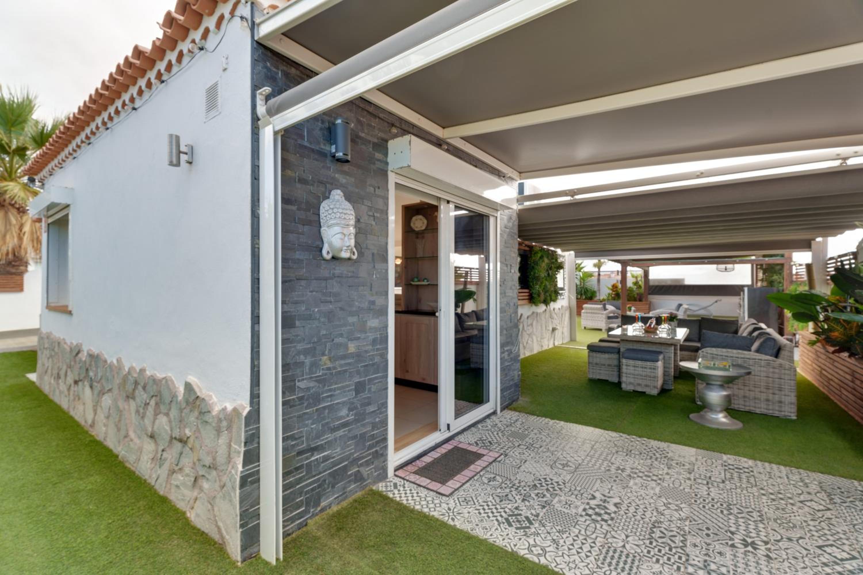 Villa with Sea View photo 3