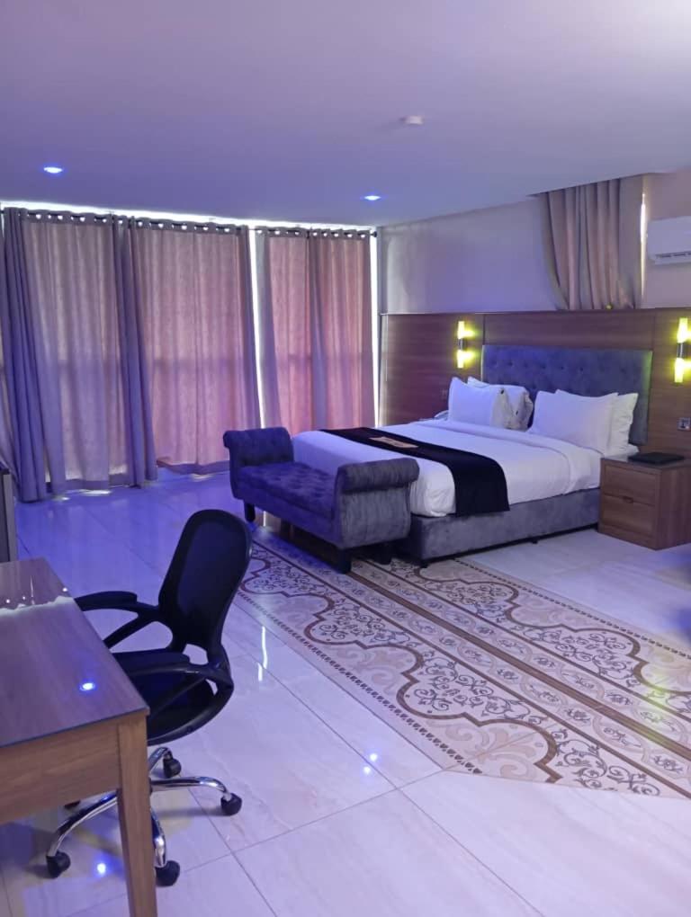 Executive Suite