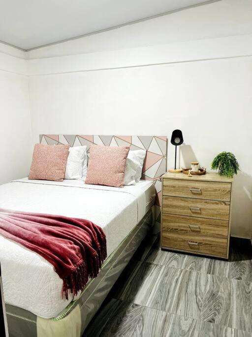 One-Bedroom House photo 1