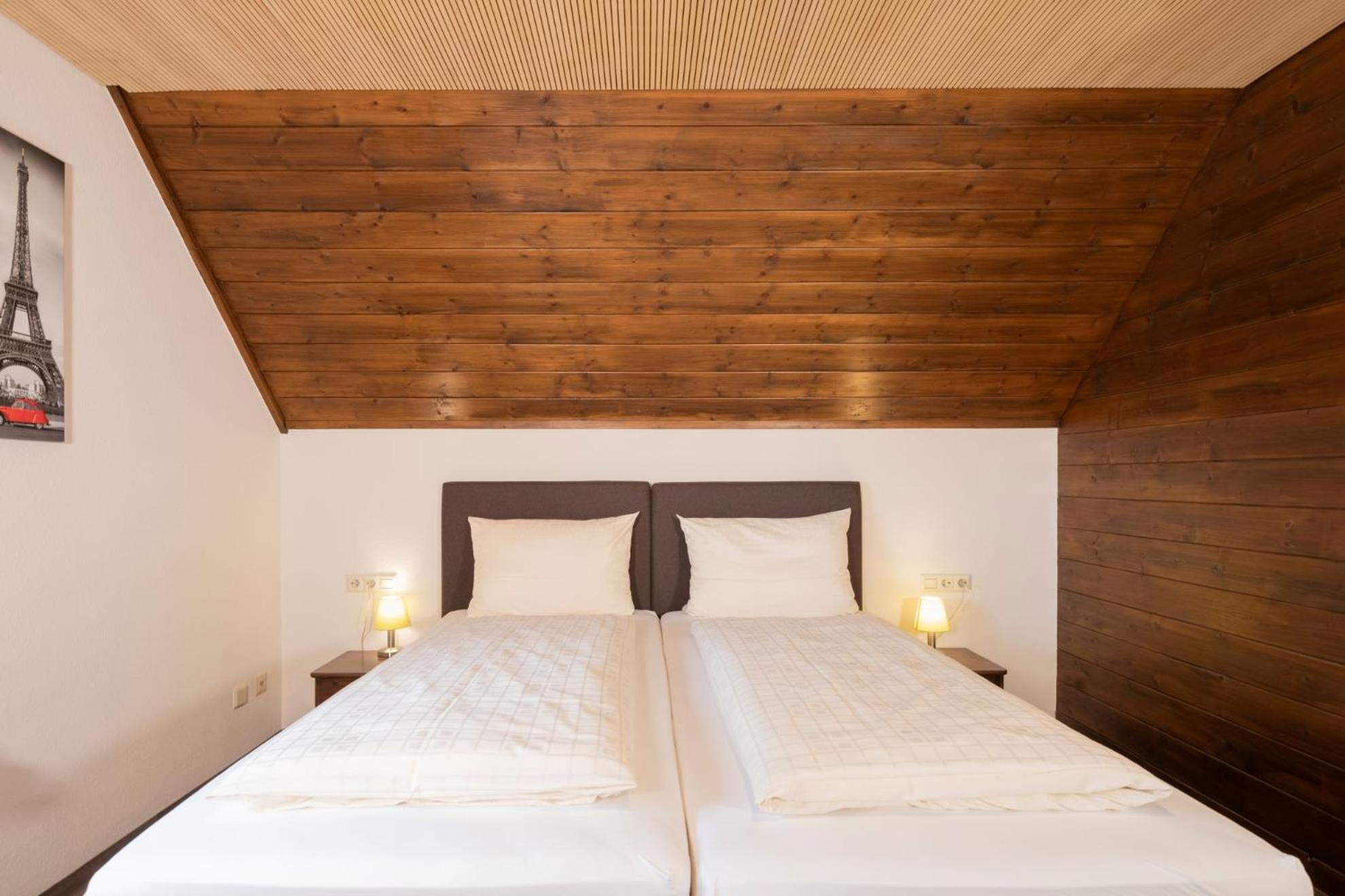Double Room with Private Bathroom photo 3