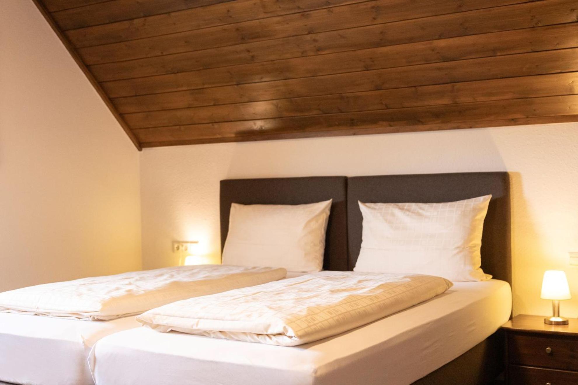 Double Room with Private Bathroom photo 2