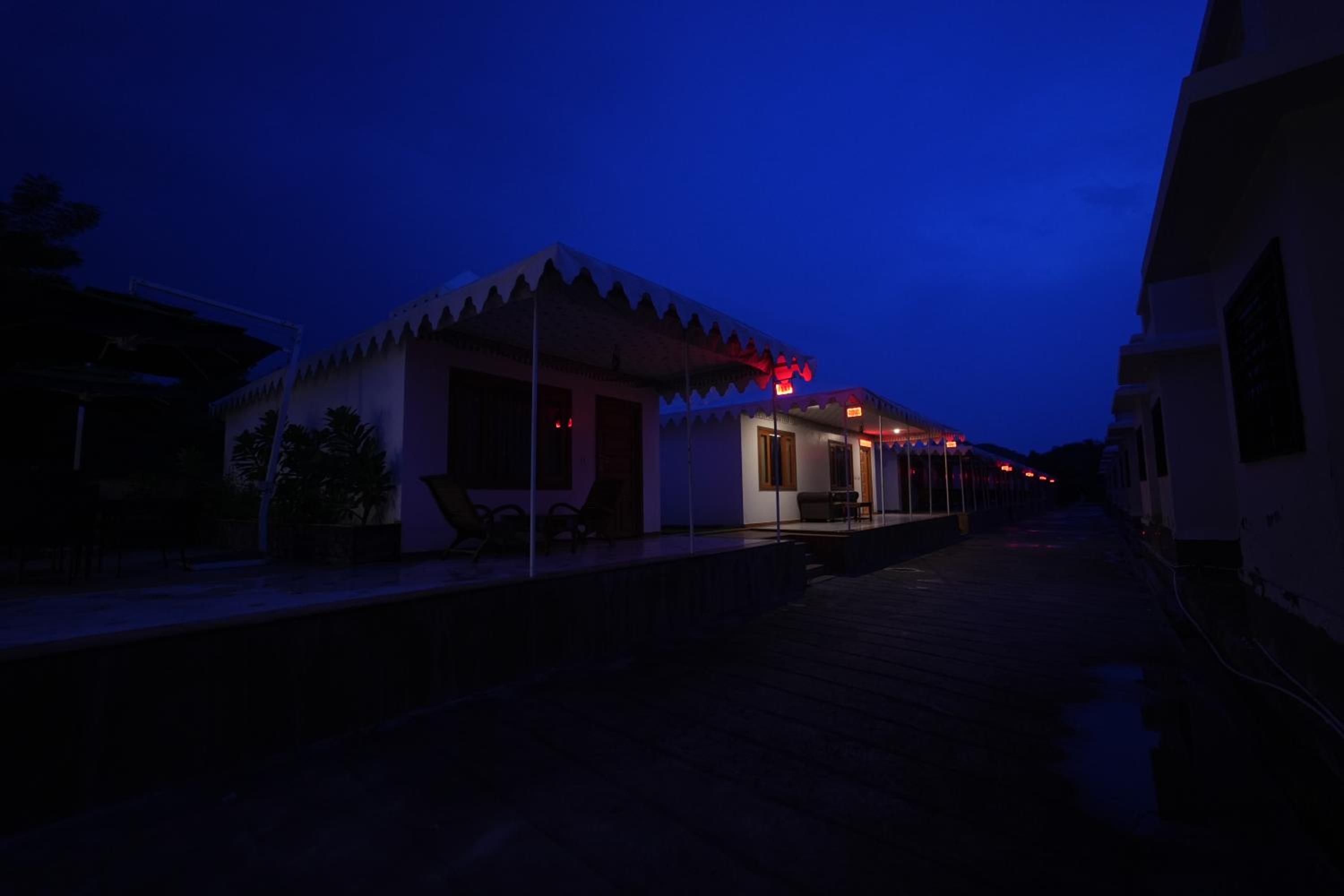Tent - Photo 3