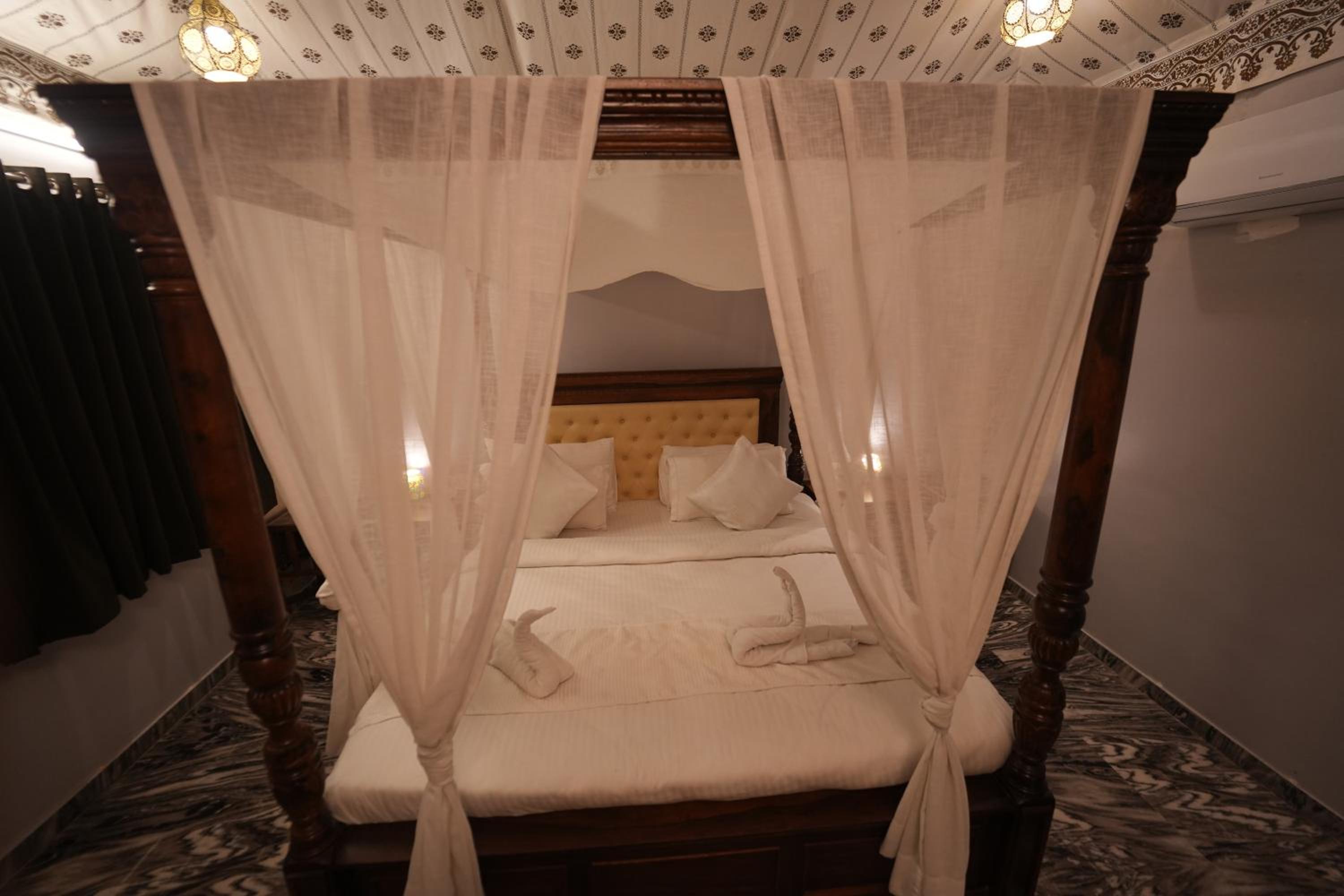 Suite - Photo 8