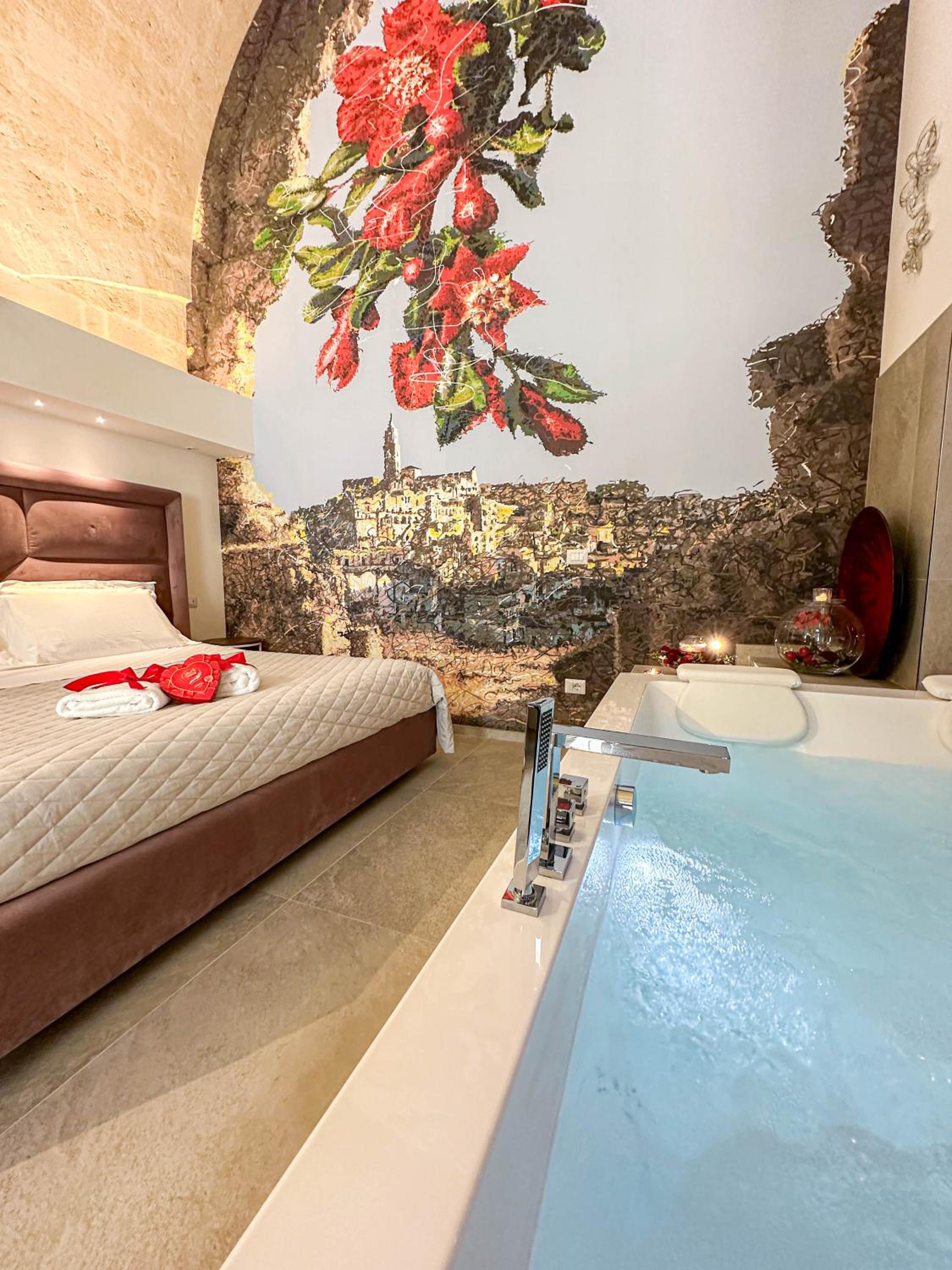 Suite with Spa Bath - Photo 1