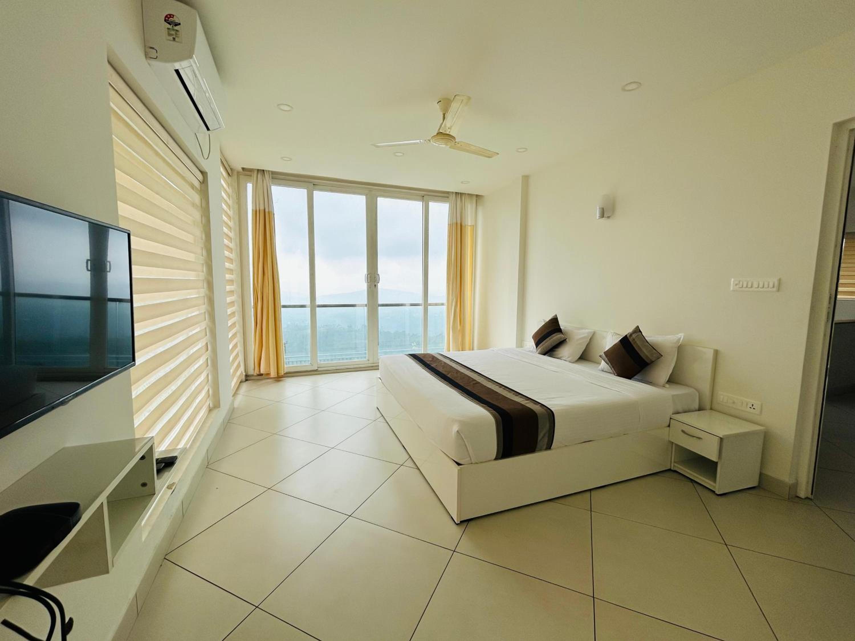 Suite with Balcony