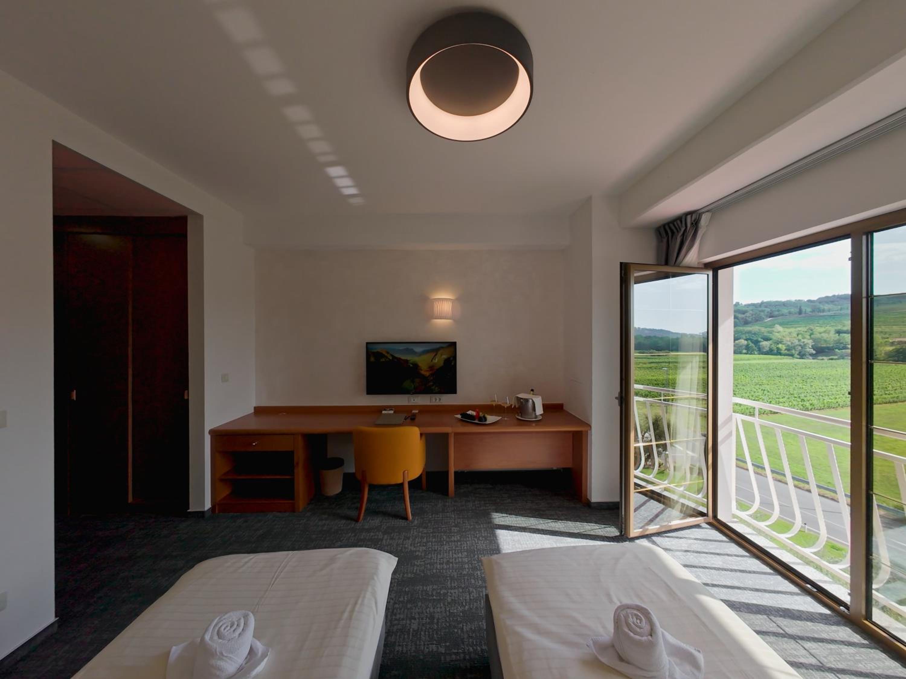 Double or Twin Room - Photo 9