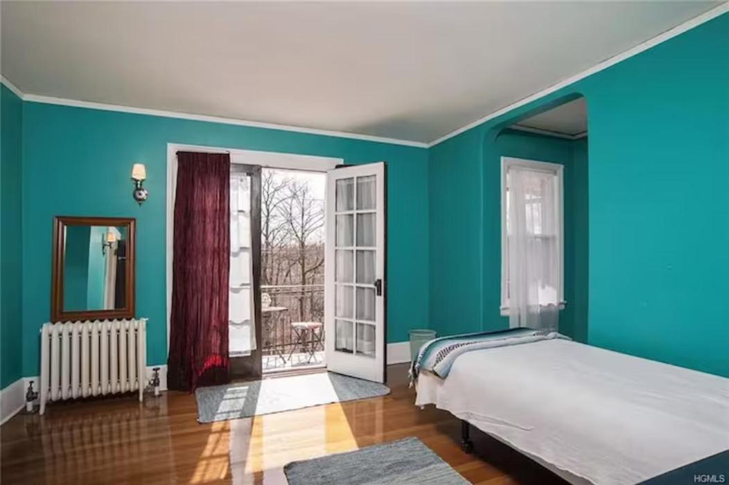 Standard Queen Room photo 1