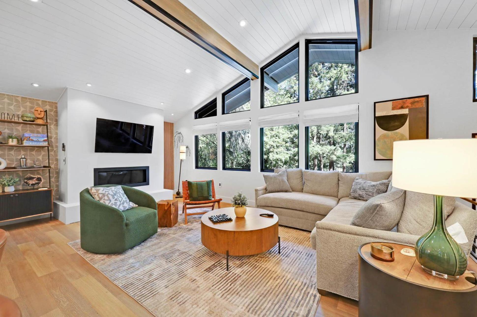 Three-Bedroom Chalet photo 1