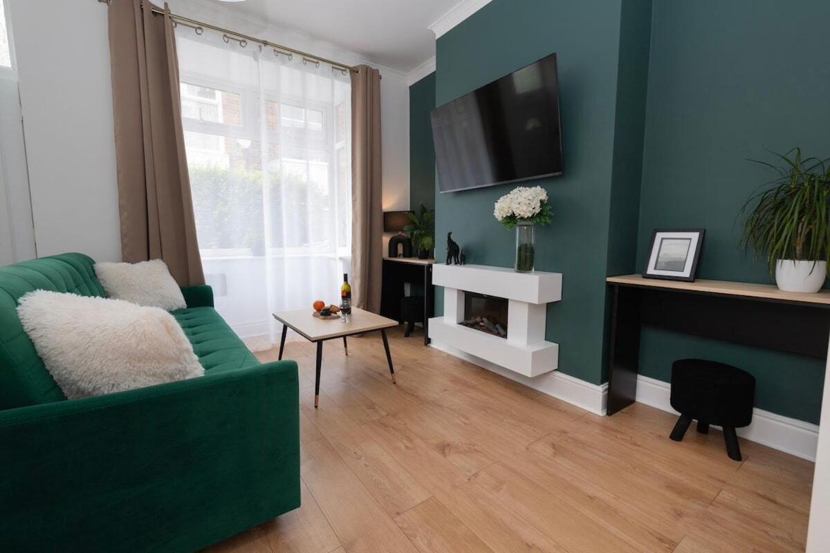Two-Bedroom House photo 1
