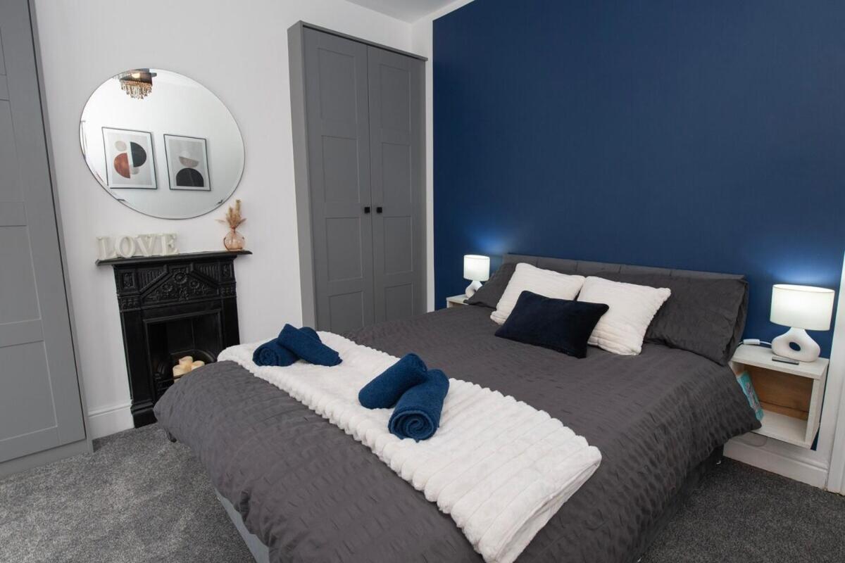 Two-Bedroom House photo 3