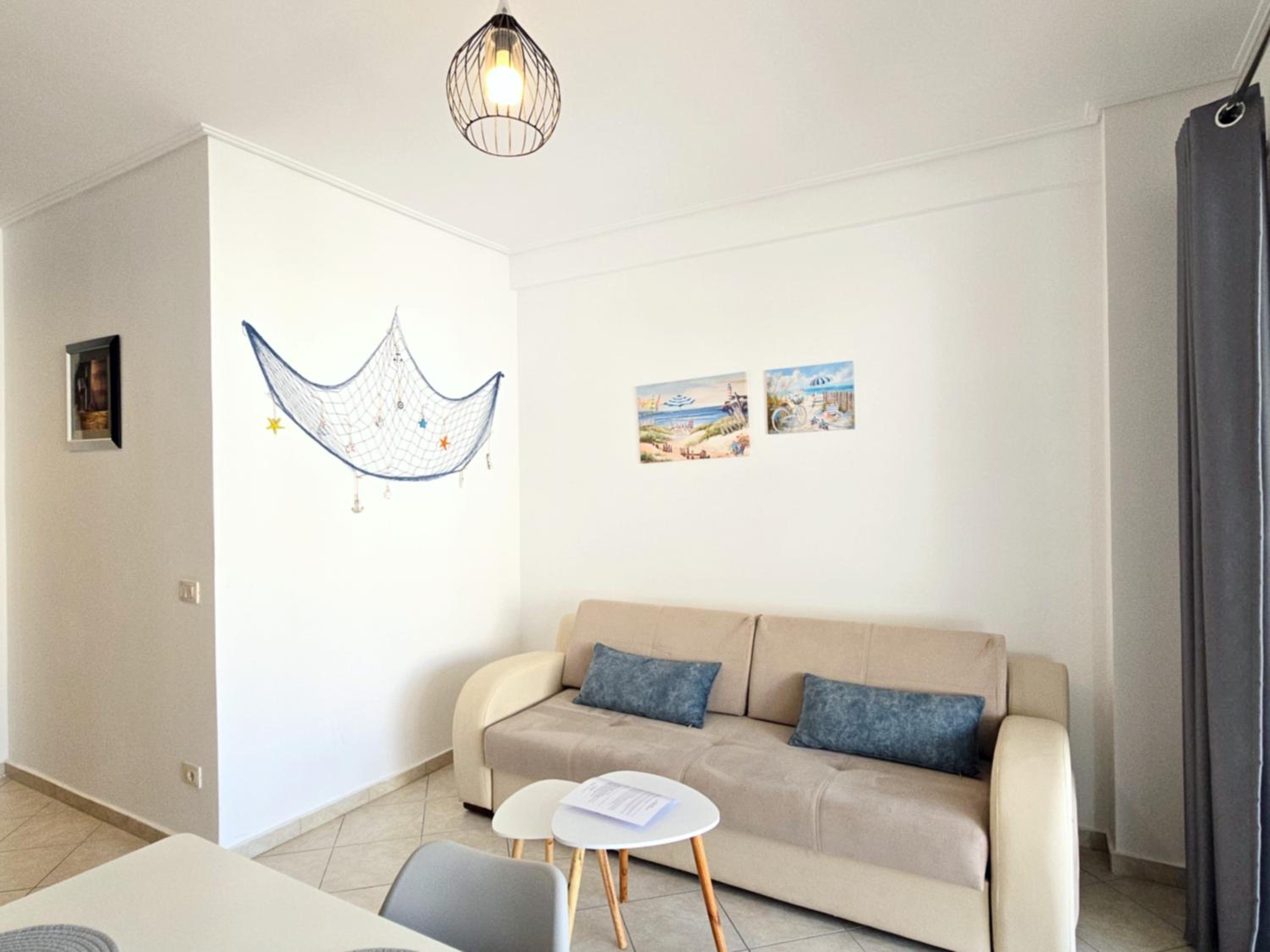 One-Bedroom Apartment - Sea Side
