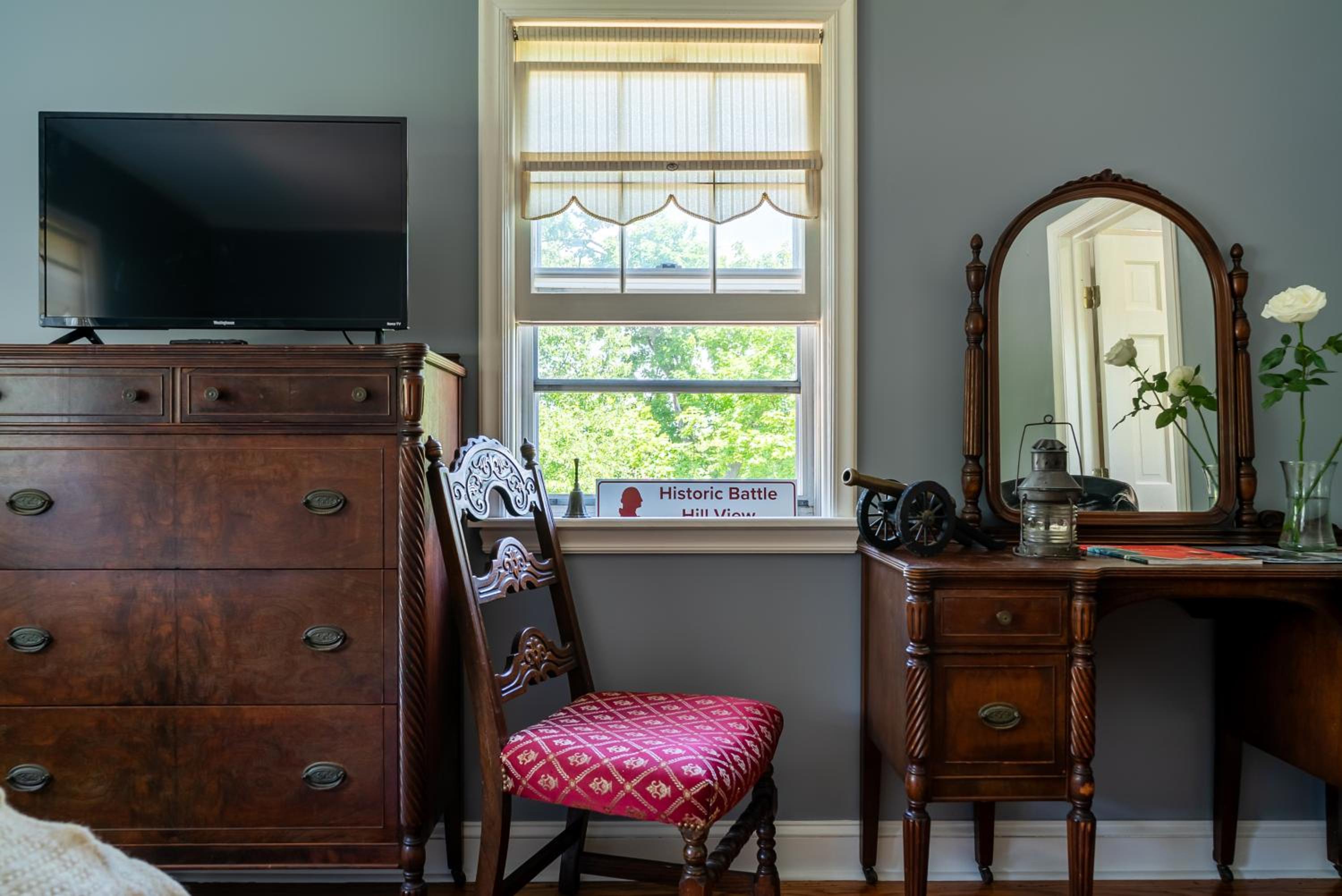 Standard Family Room photo 2