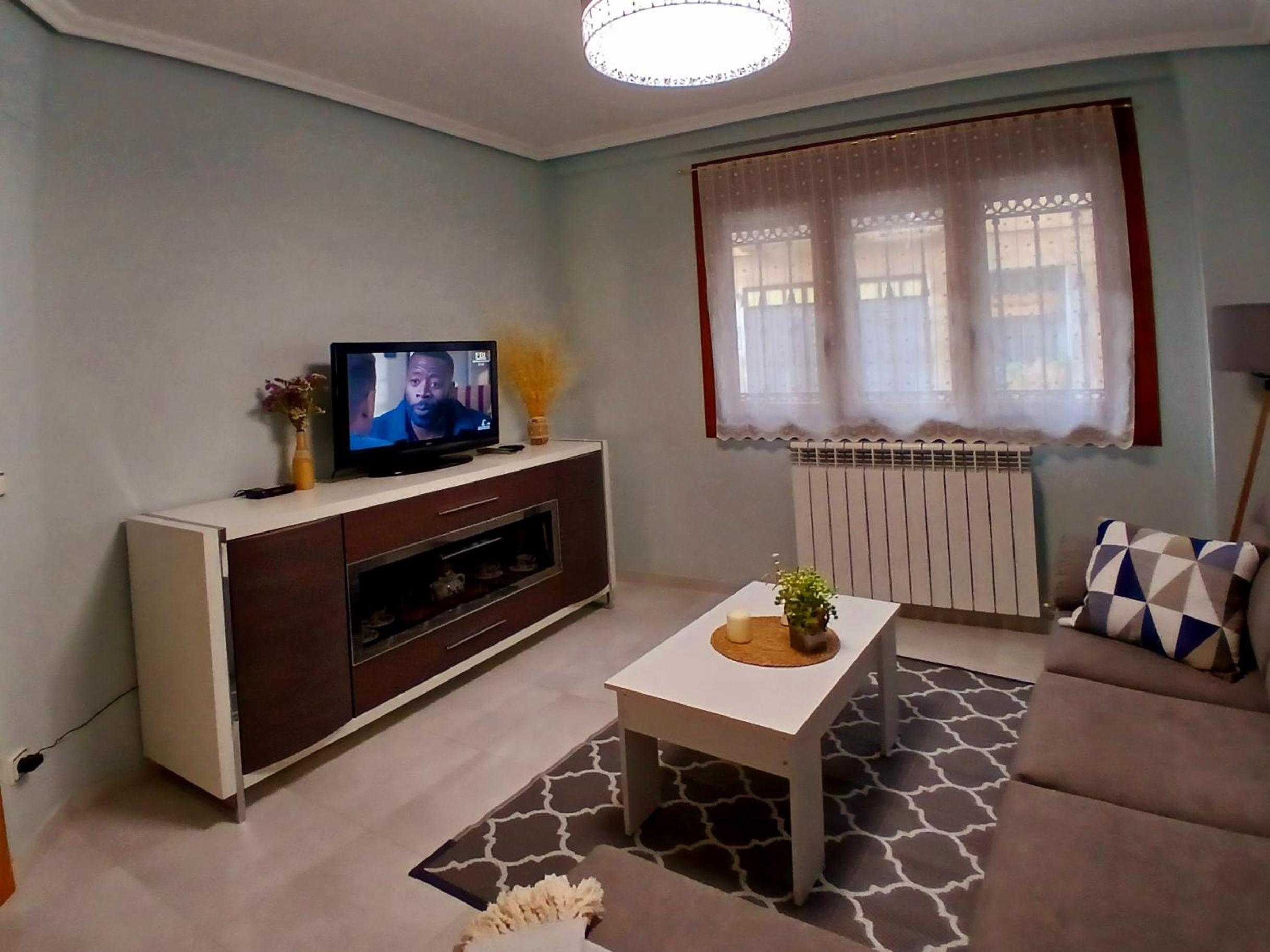 Four-Bedroom House photo 3