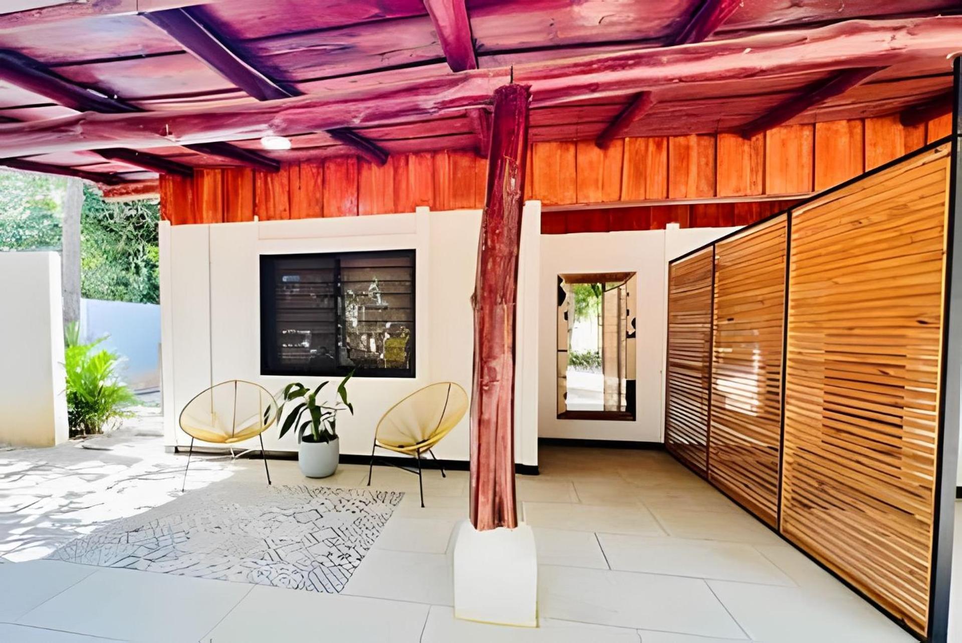 Villa photo 1