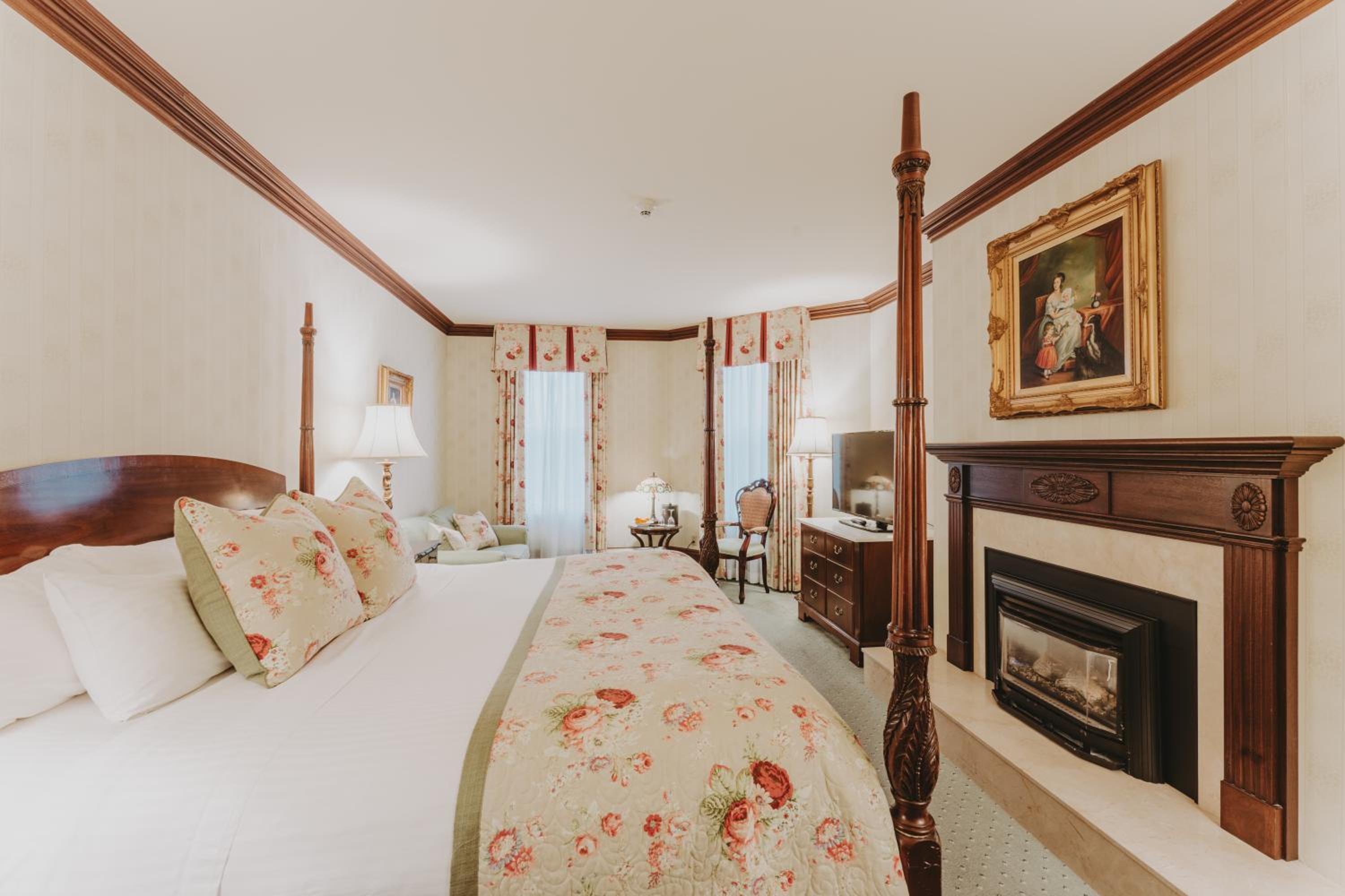 Deluxe King Room