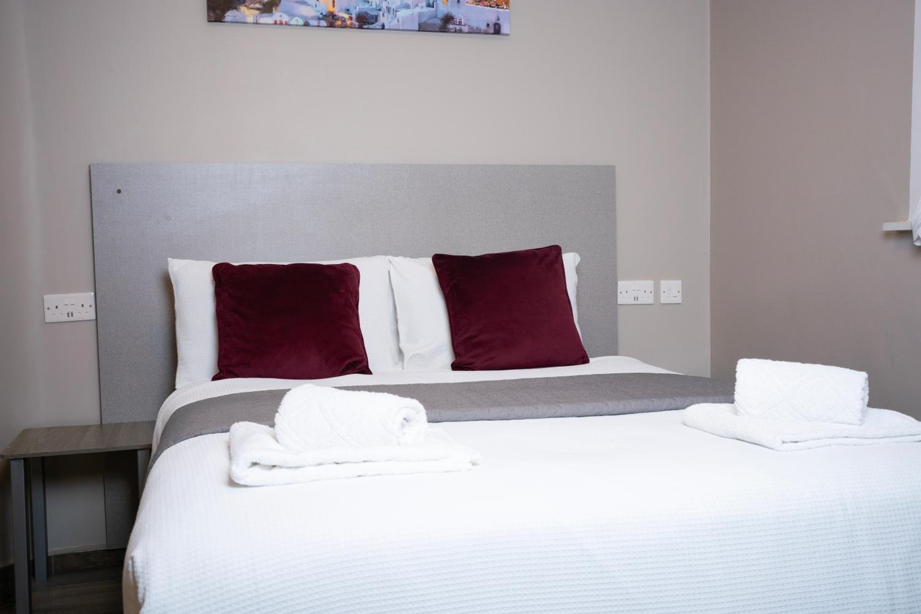 Double Room With Private Bathroom photo 2
