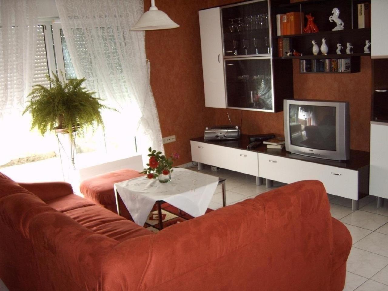 Apartment photo 1
