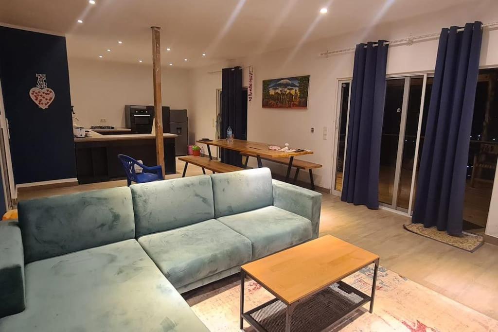 Three-Bedroom House photo 2