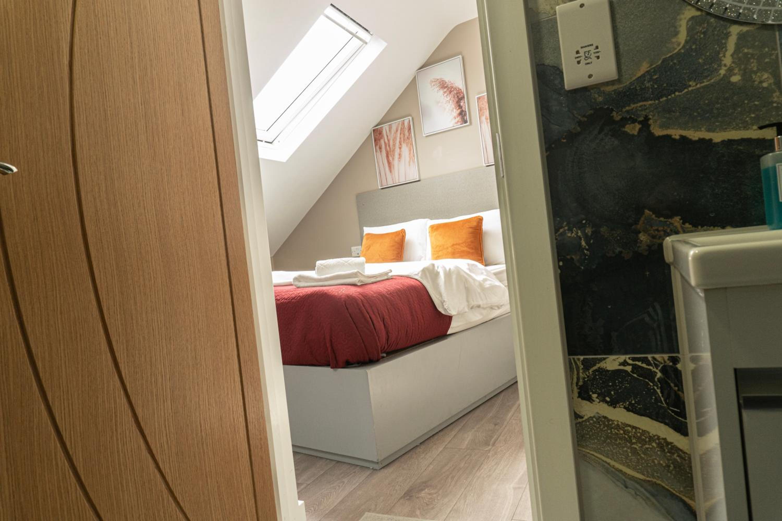 Economy Double Room photo 2