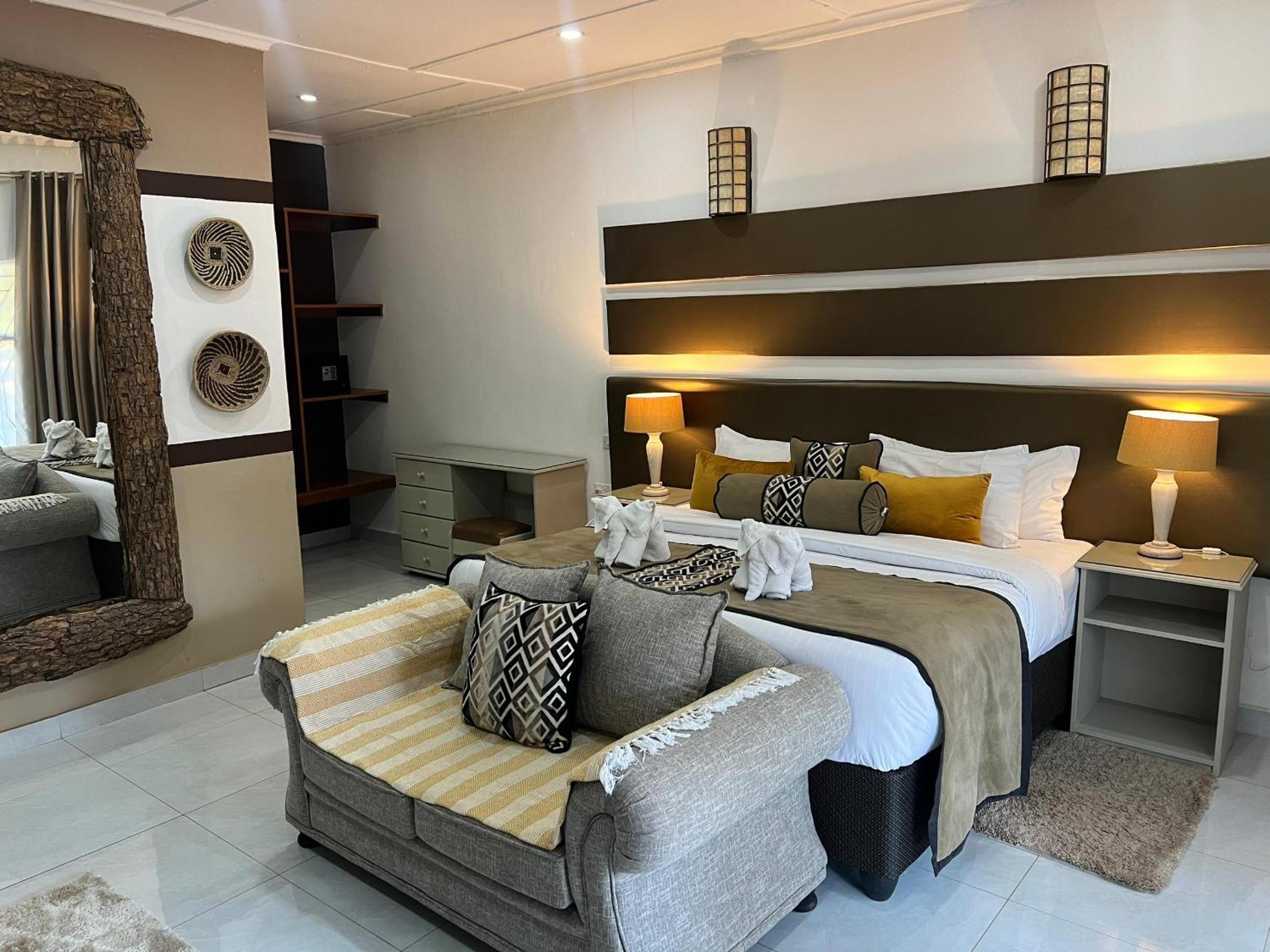 Deluxe King Room photo 3
