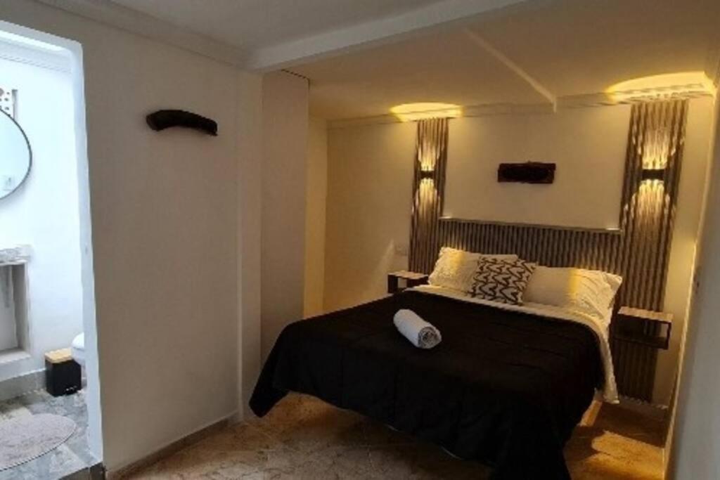 One-Bedroom Apartment photo 3